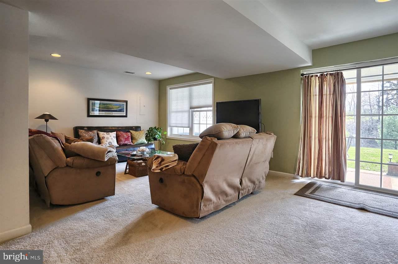 THE ENCLAVE - Residential