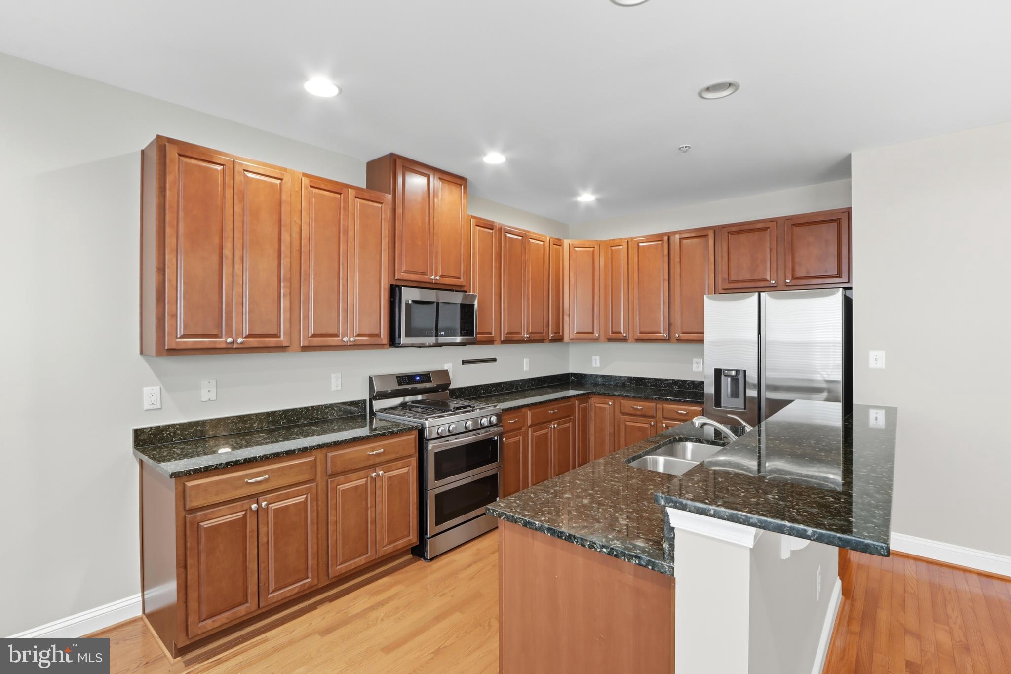 AUDUBON TERRACE VILLAS - Residential Lease