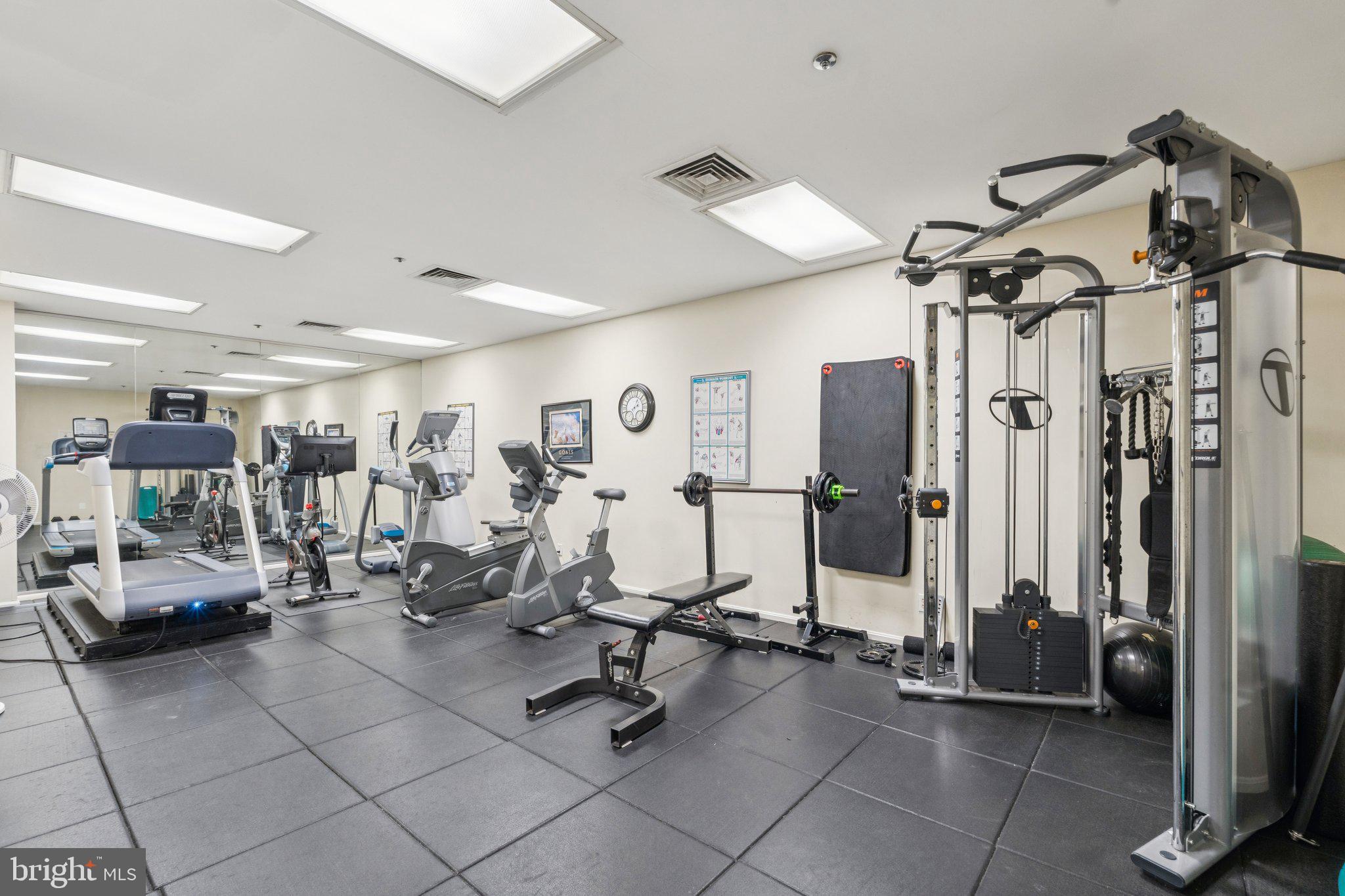 BRADDOCK PLACE - Residential