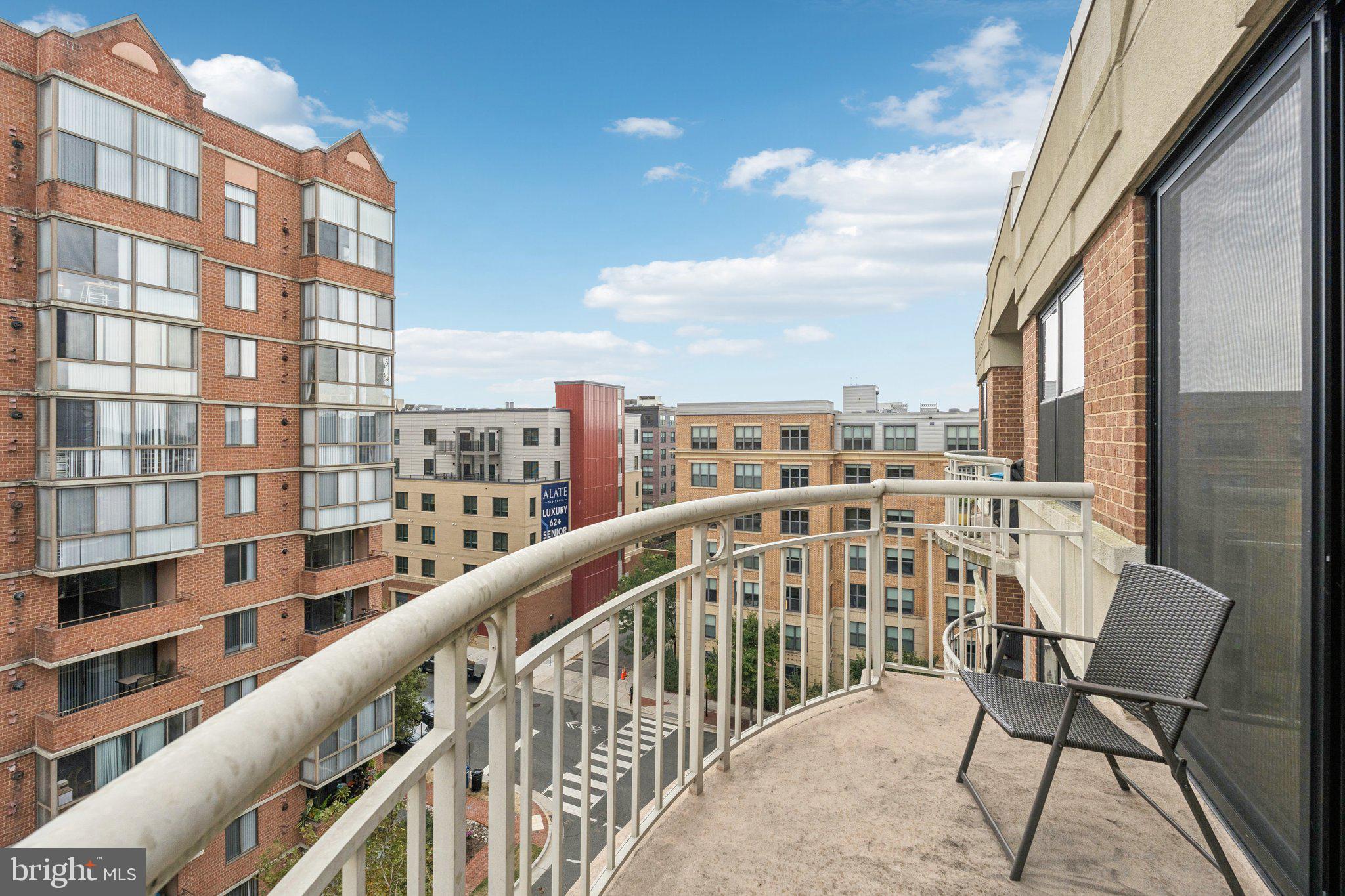 BRADDOCK PLACE - Residential