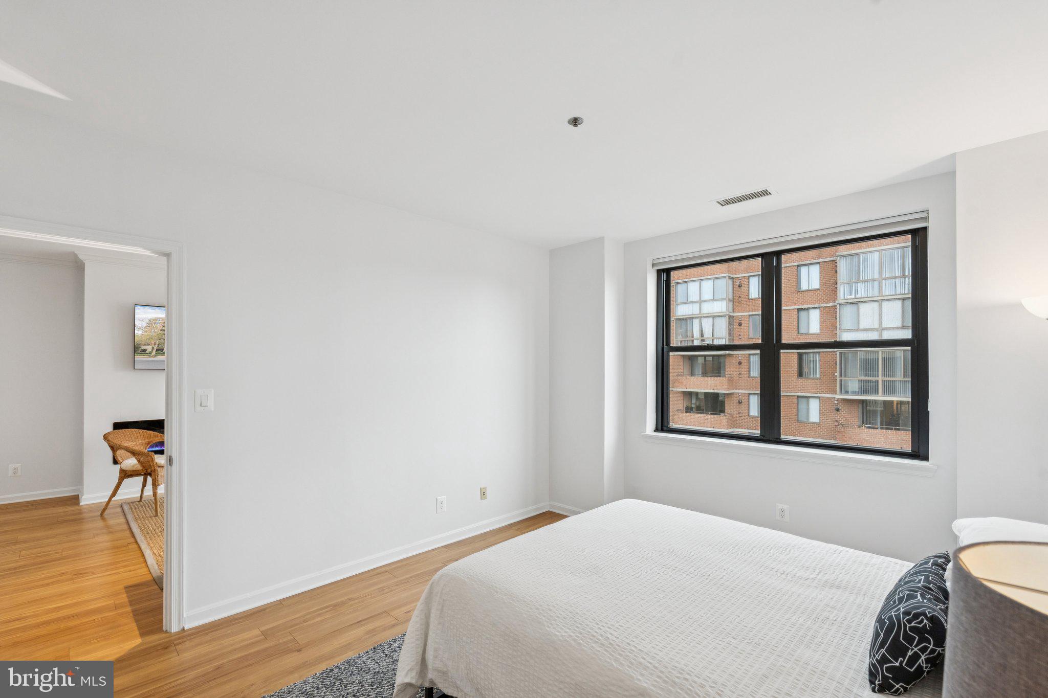 BRADDOCK PLACE - Residential