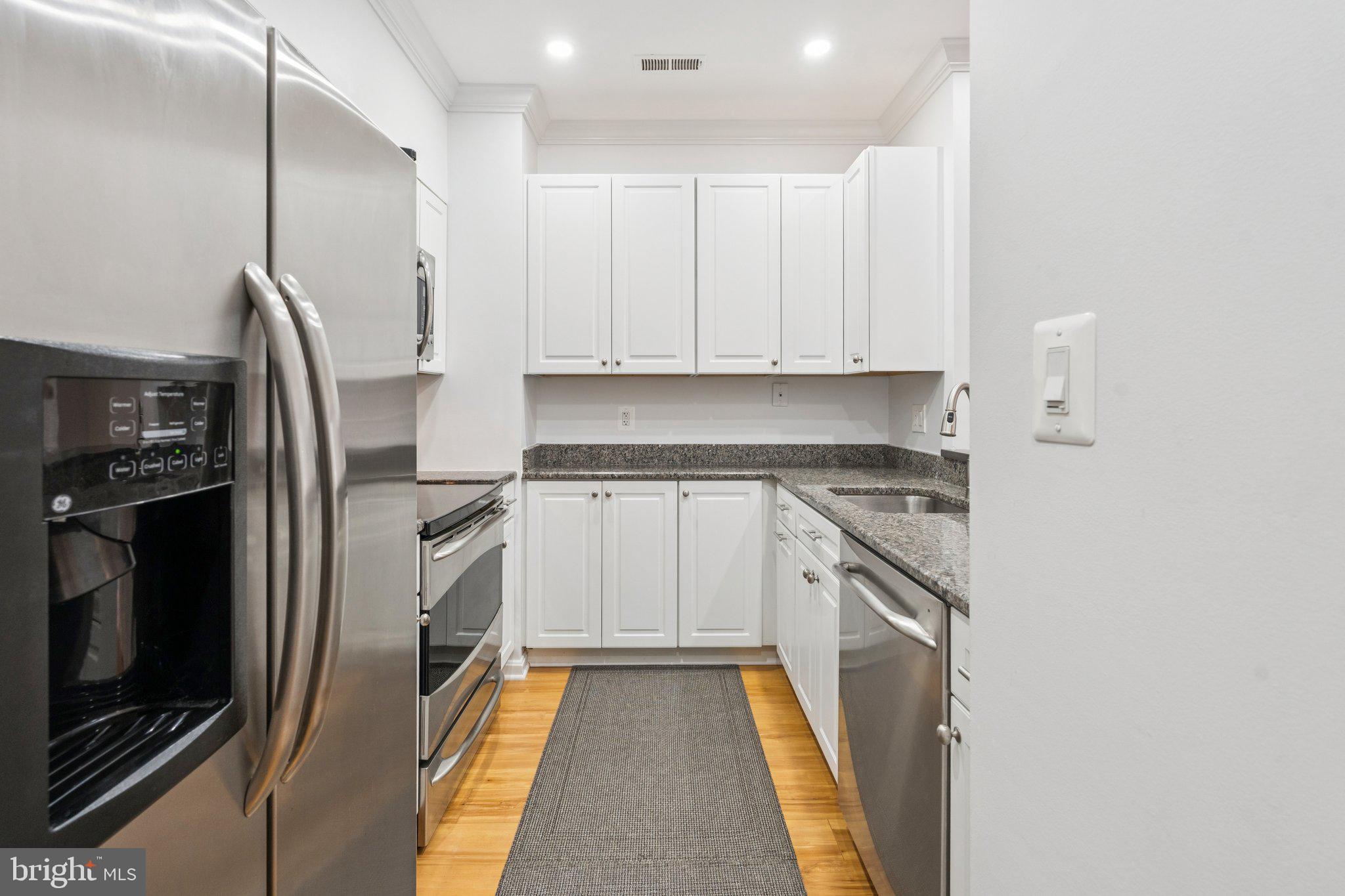 BRADDOCK PLACE - Residential