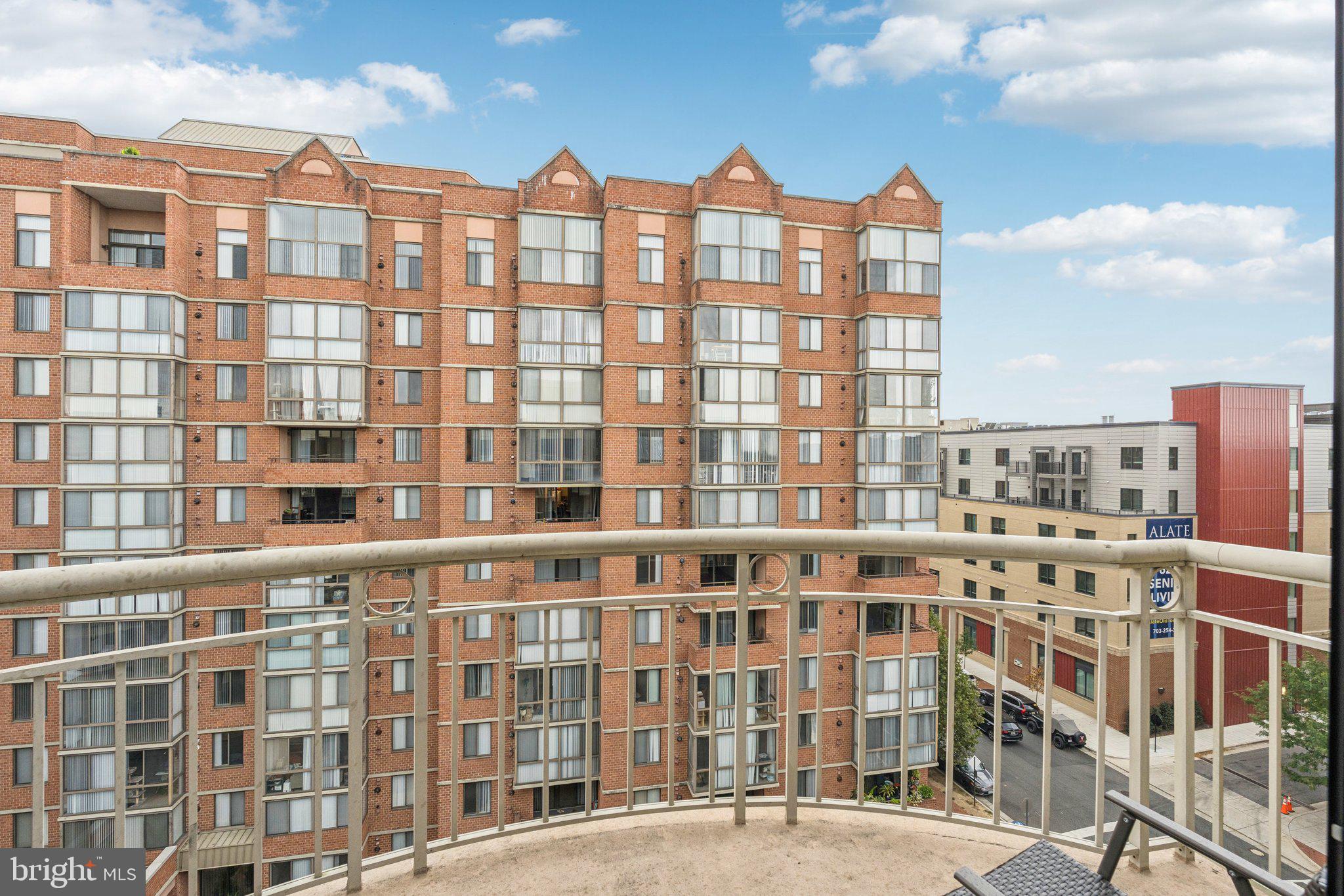 BRADDOCK PLACE - Residential