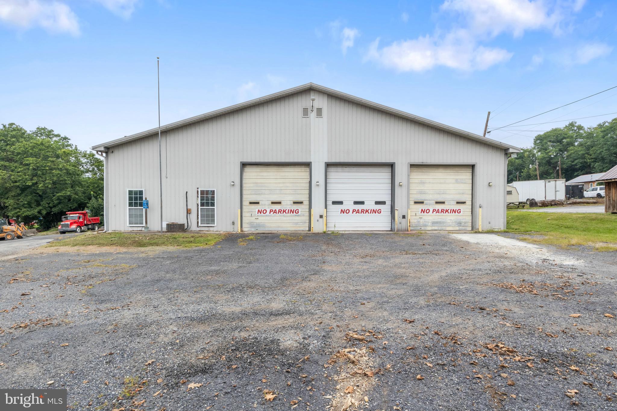 1555 CENTER MILLS ROAD