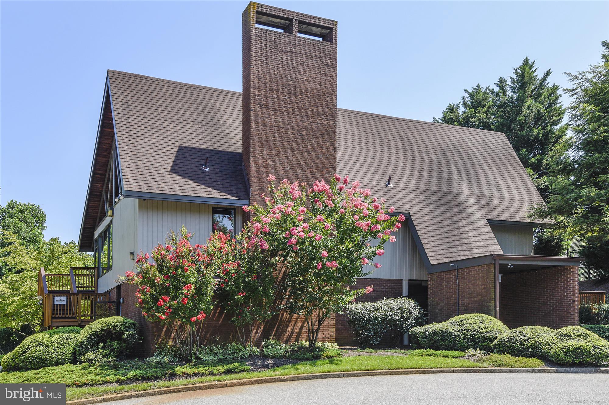 THE DOWNS - Residential