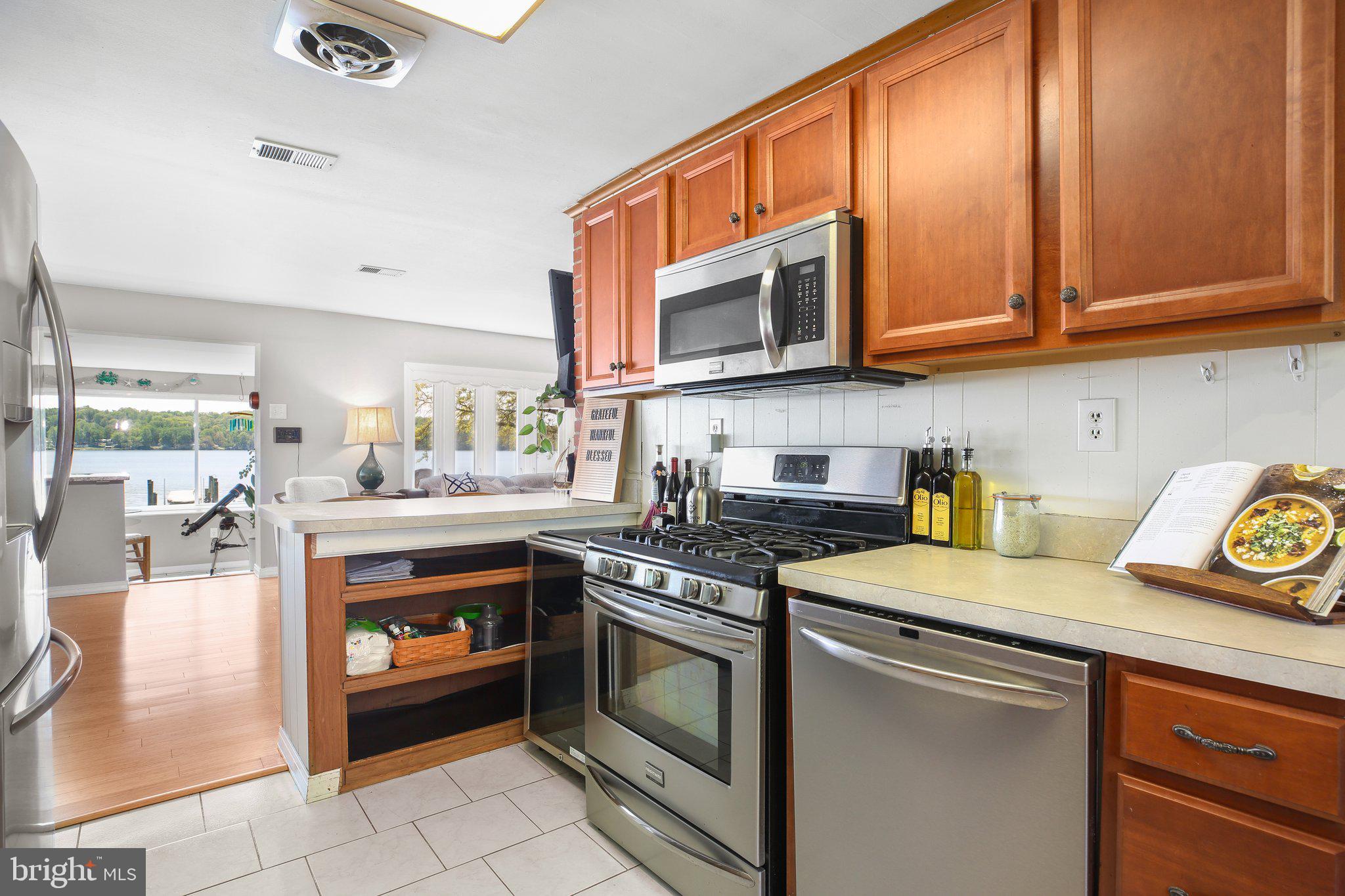 WIDEWATER BEACH - Residential