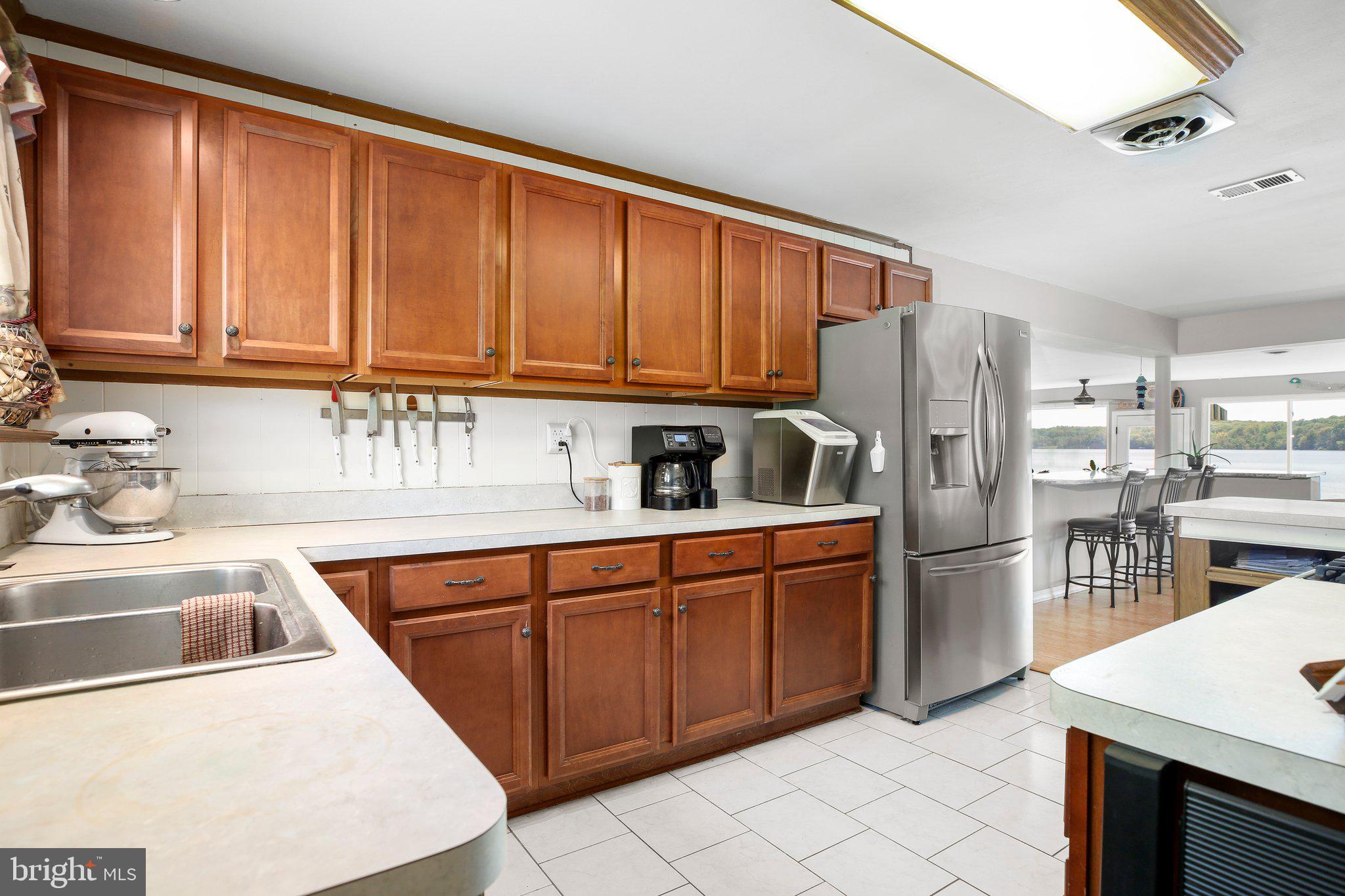 WIDEWATER BEACH - Residential