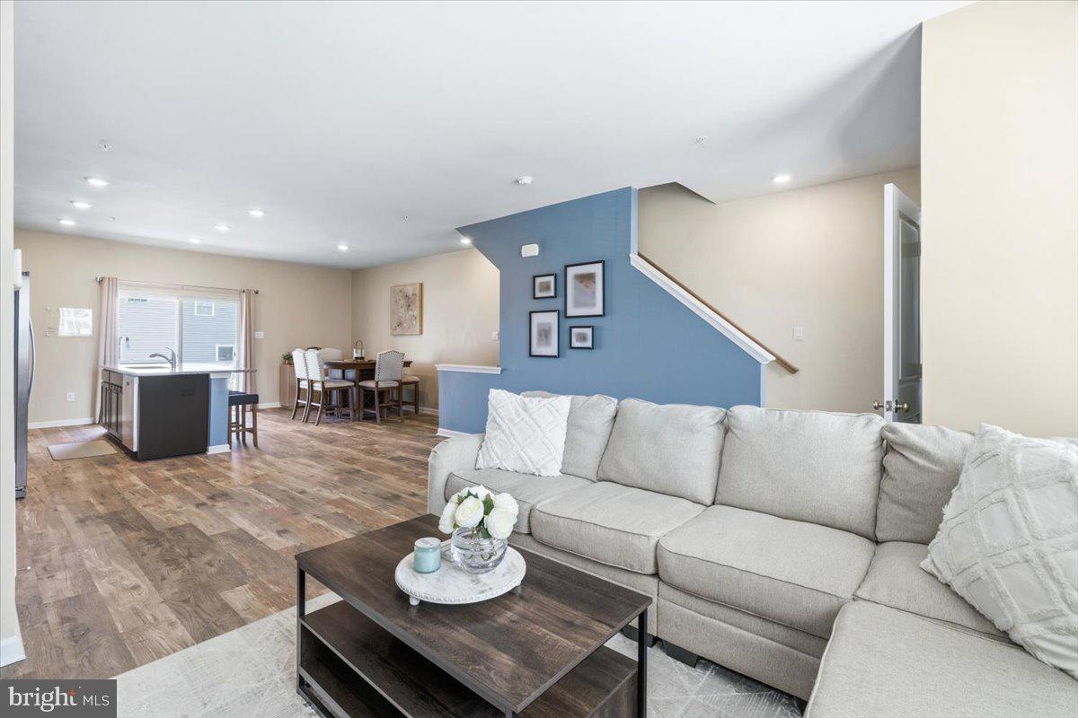 TUSCARORA CREEK - Residential