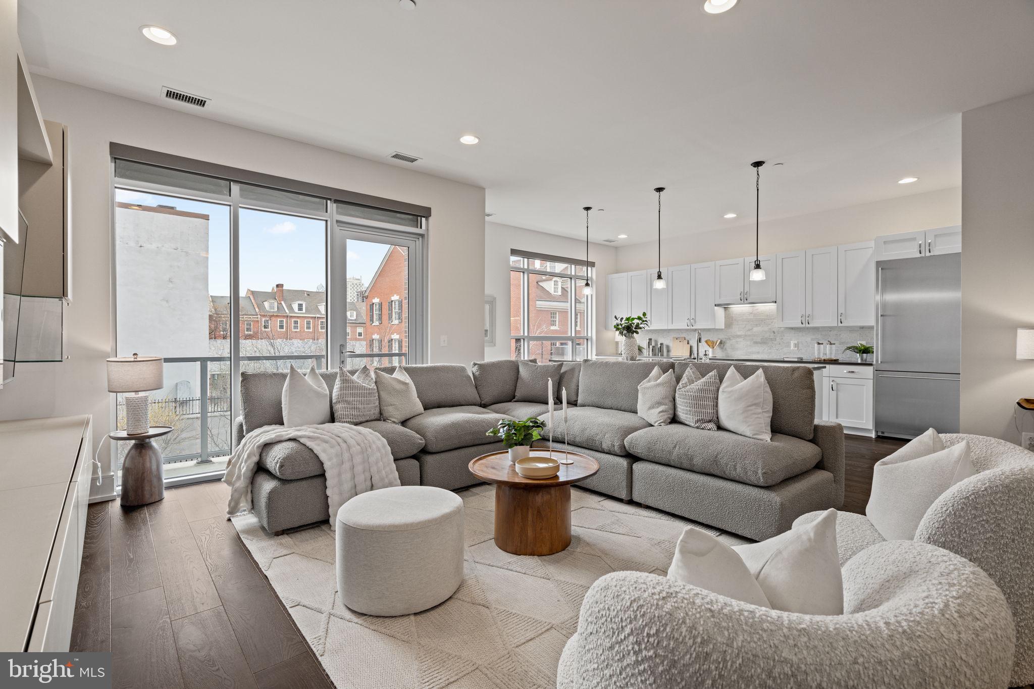 SOCIETY HILL - Residential