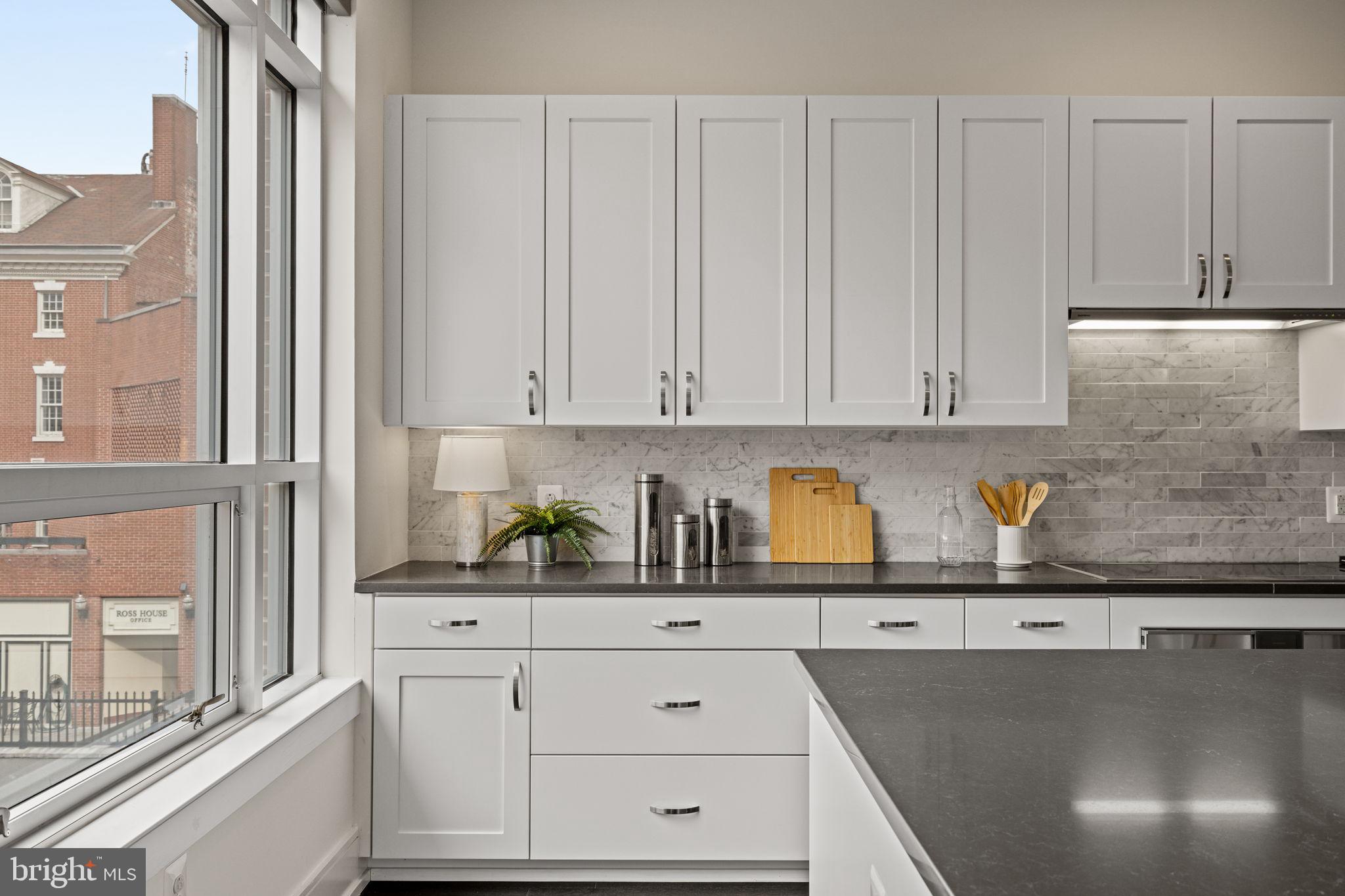 SOCIETY HILL - Residential