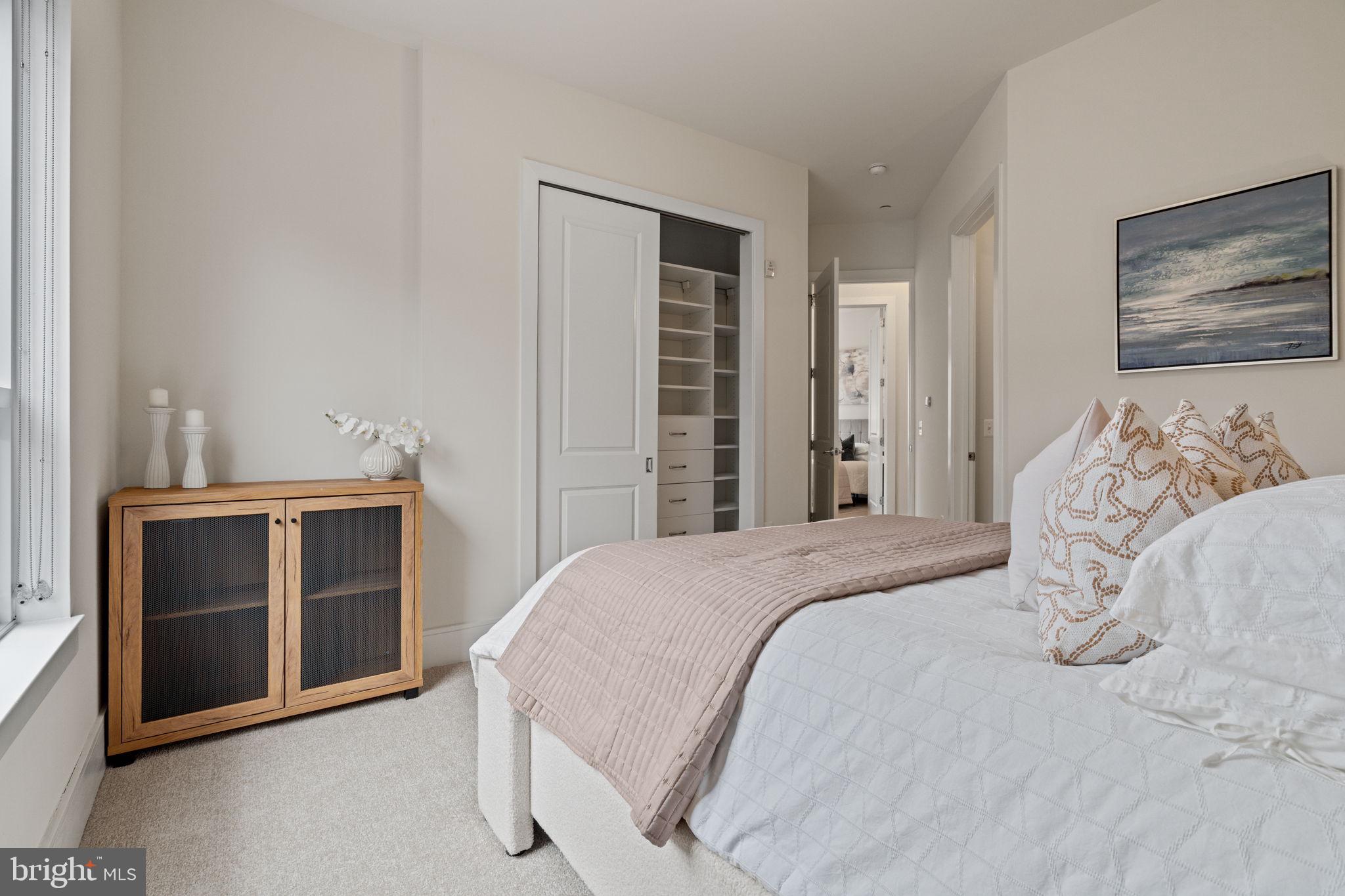 SOCIETY HILL - Residential