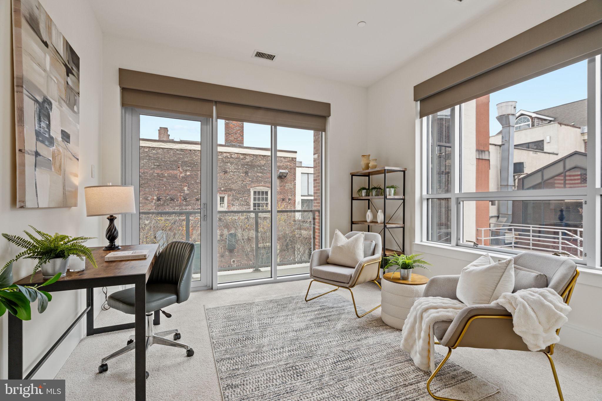 SOCIETY HILL - Residential