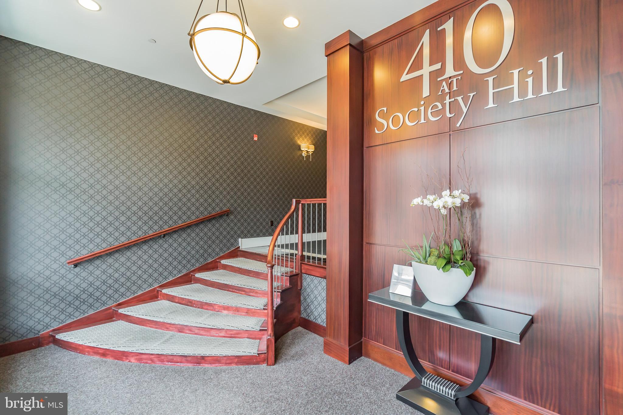 SOCIETY HILL - Residential