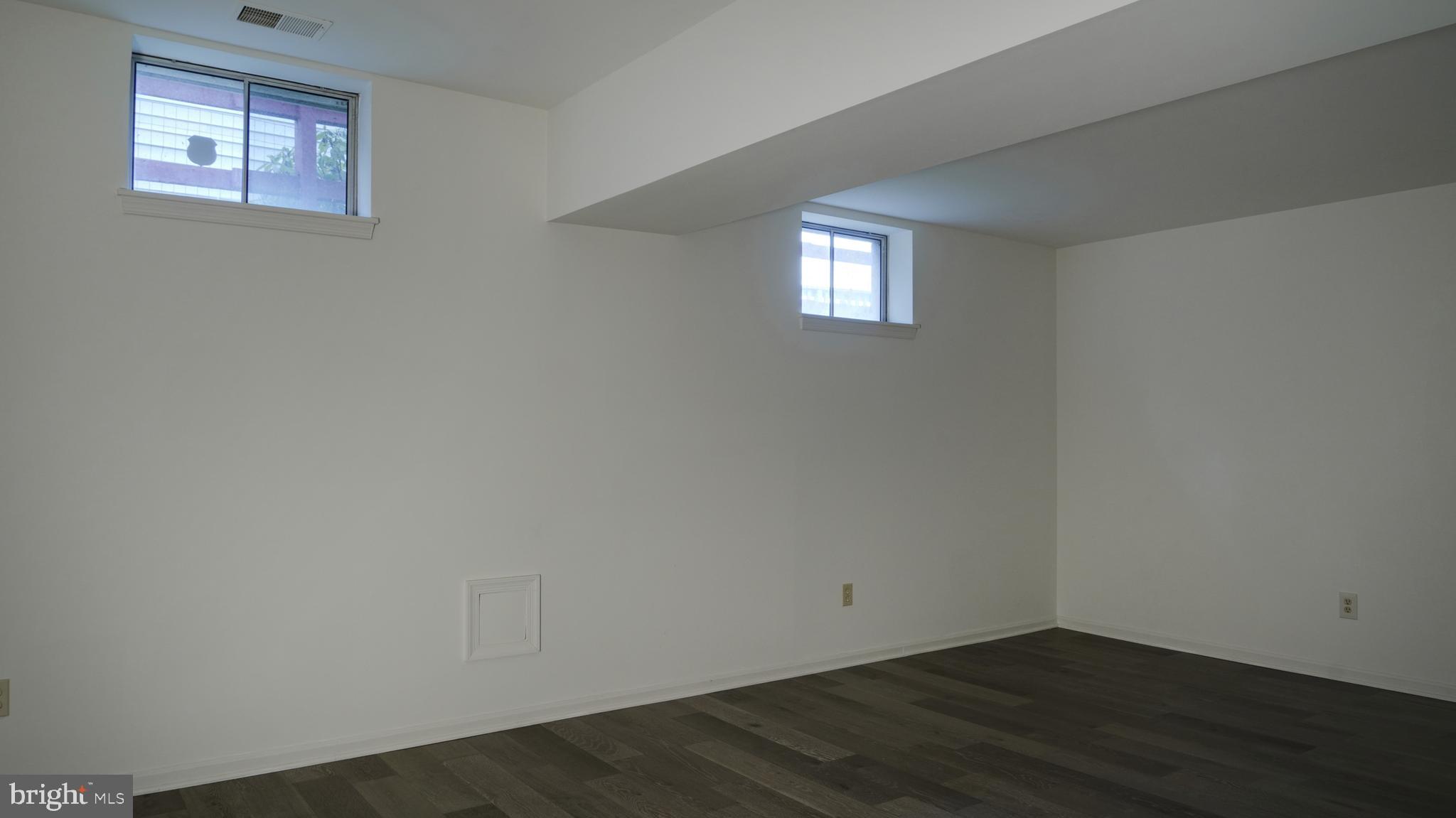 HADLEY FARMS - Residential