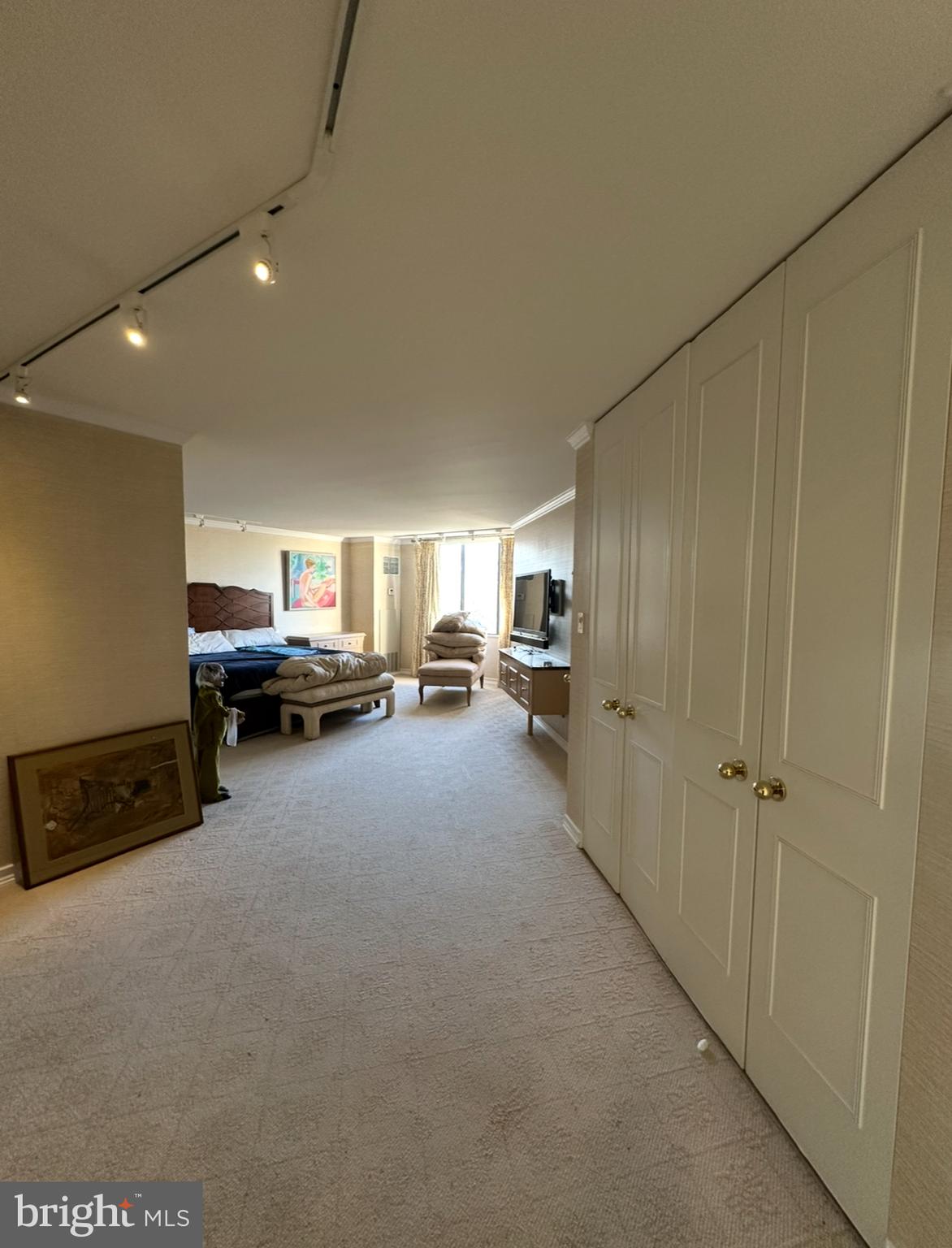 BRIAR HOUSE - Residential Lease