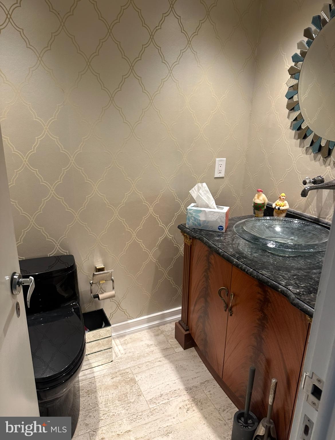 BRIAR HOUSE - Residential Lease