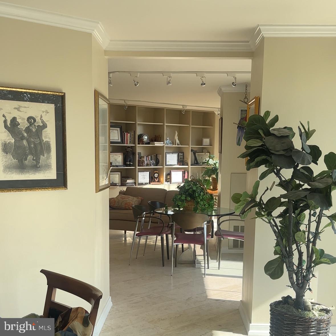 BRIAR HOUSE - Residential Lease