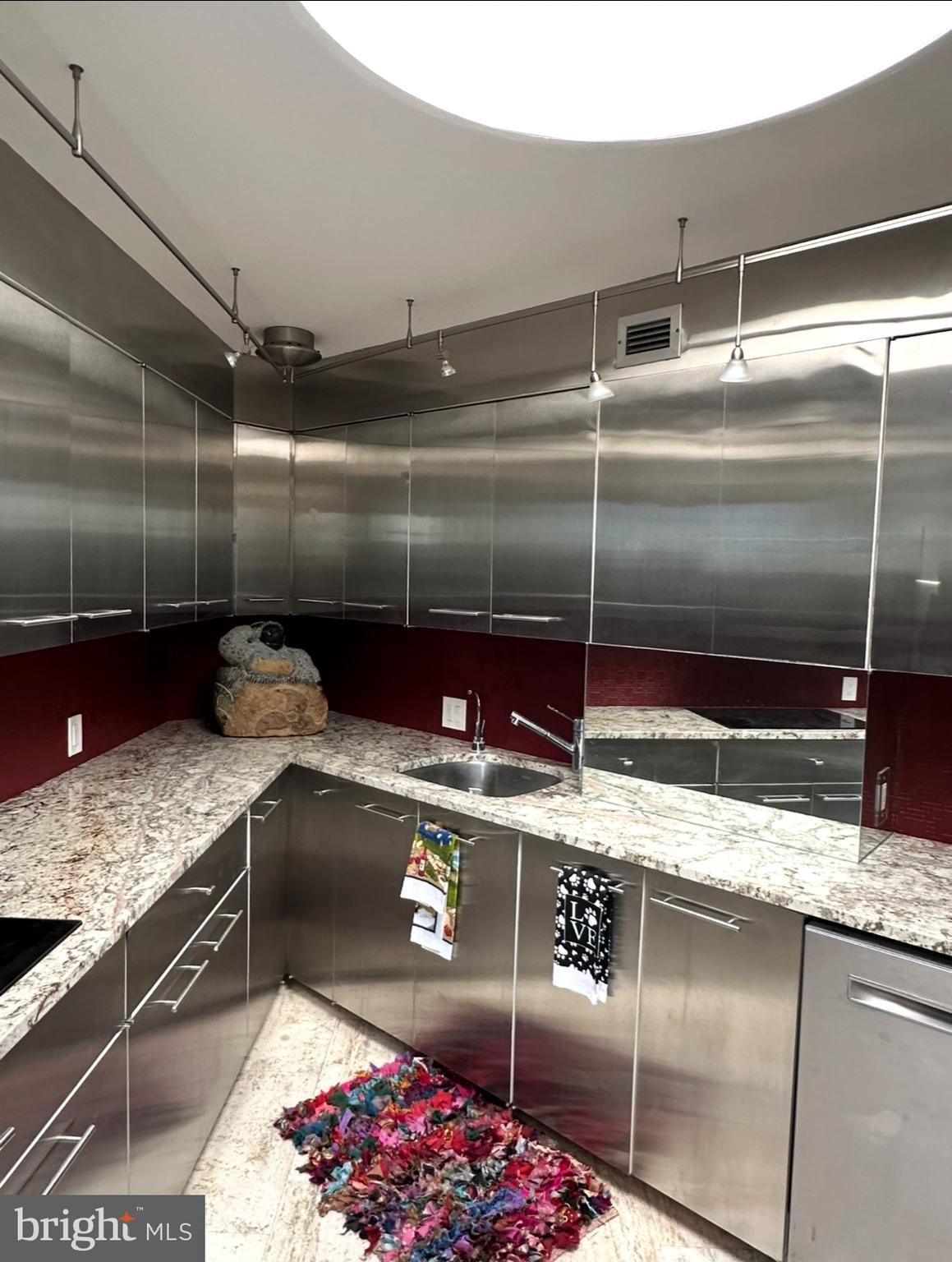 BRIAR HOUSE - Residential Lease