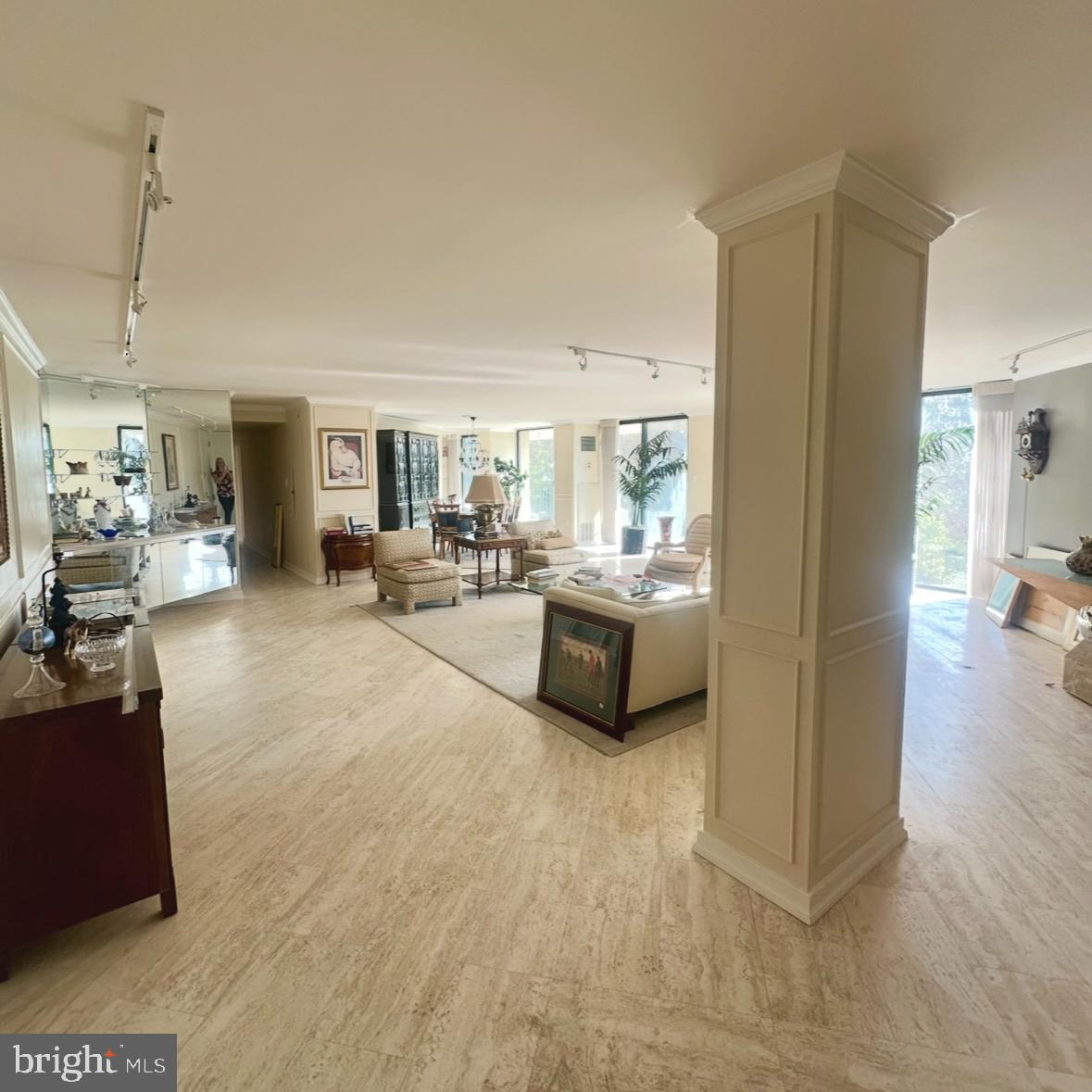 BRIAR HOUSE - Residential Lease