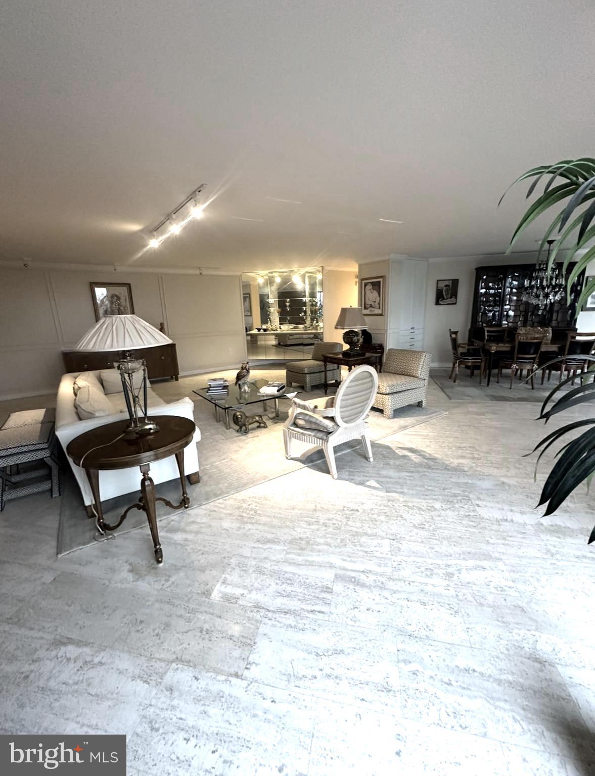 BRIAR HOUSE - Residential Lease