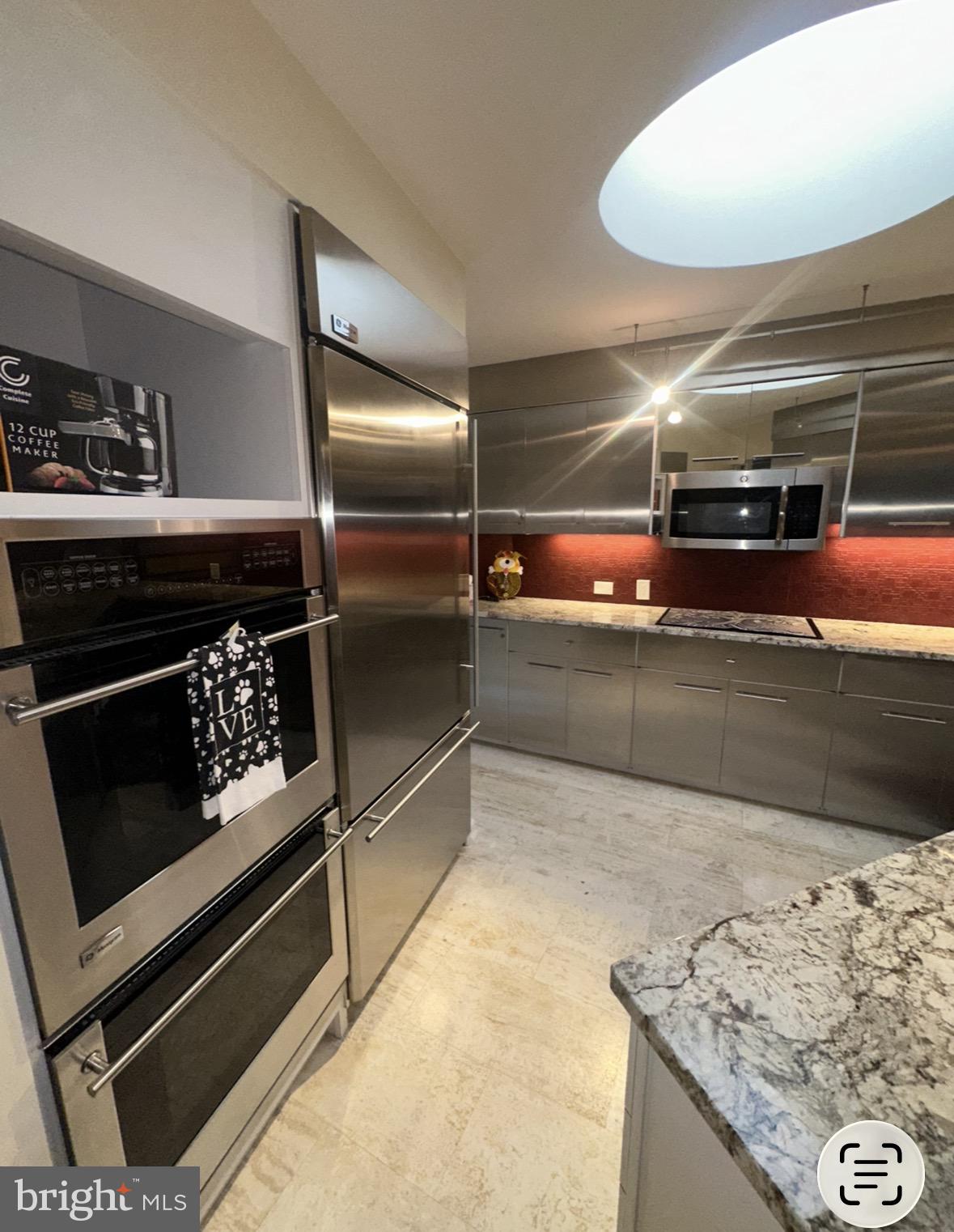 BRIAR HOUSE - Residential Lease