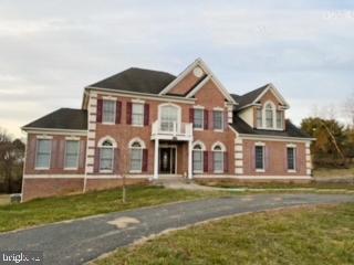 RIDGEFIELD FARM - Residential