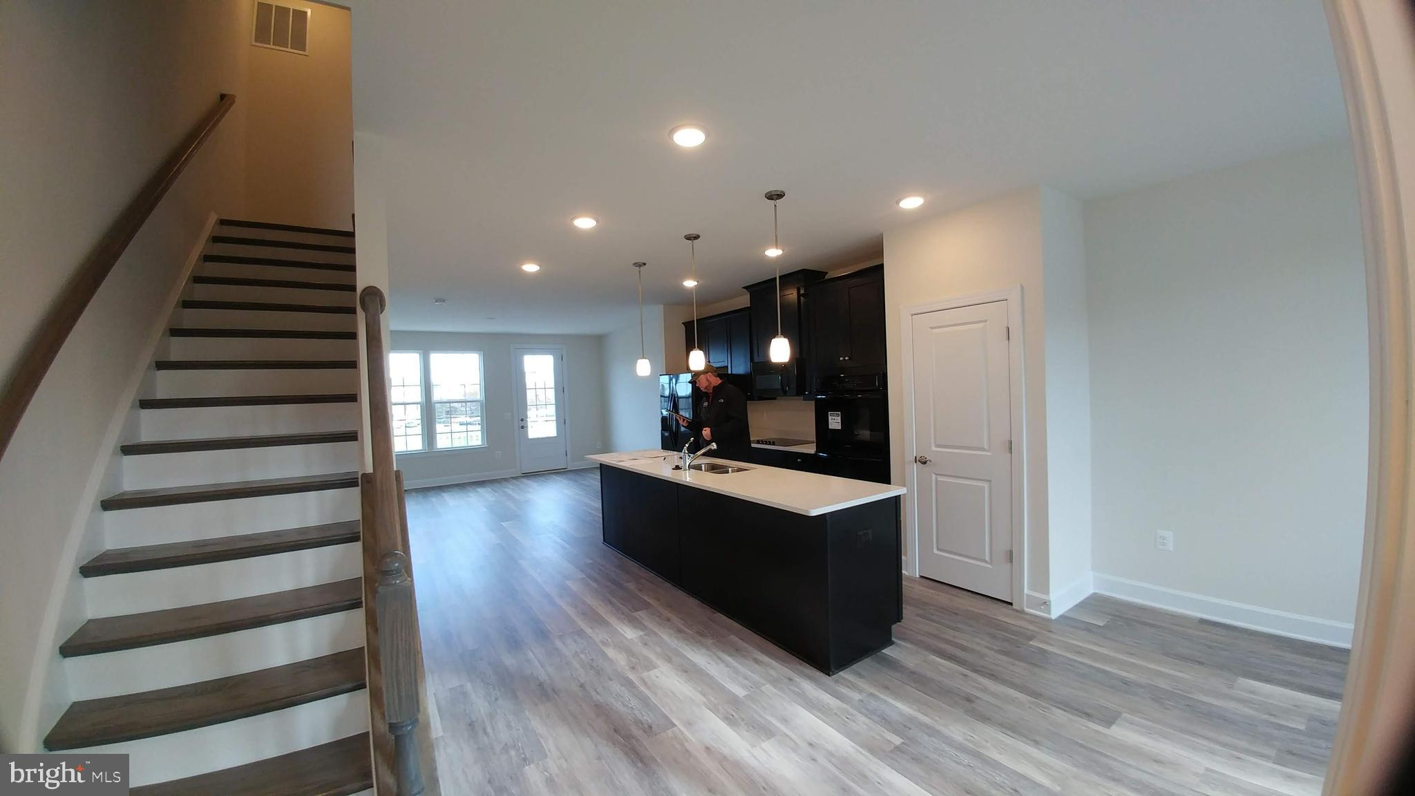 BRADLEY SQUARE - Residential Lease