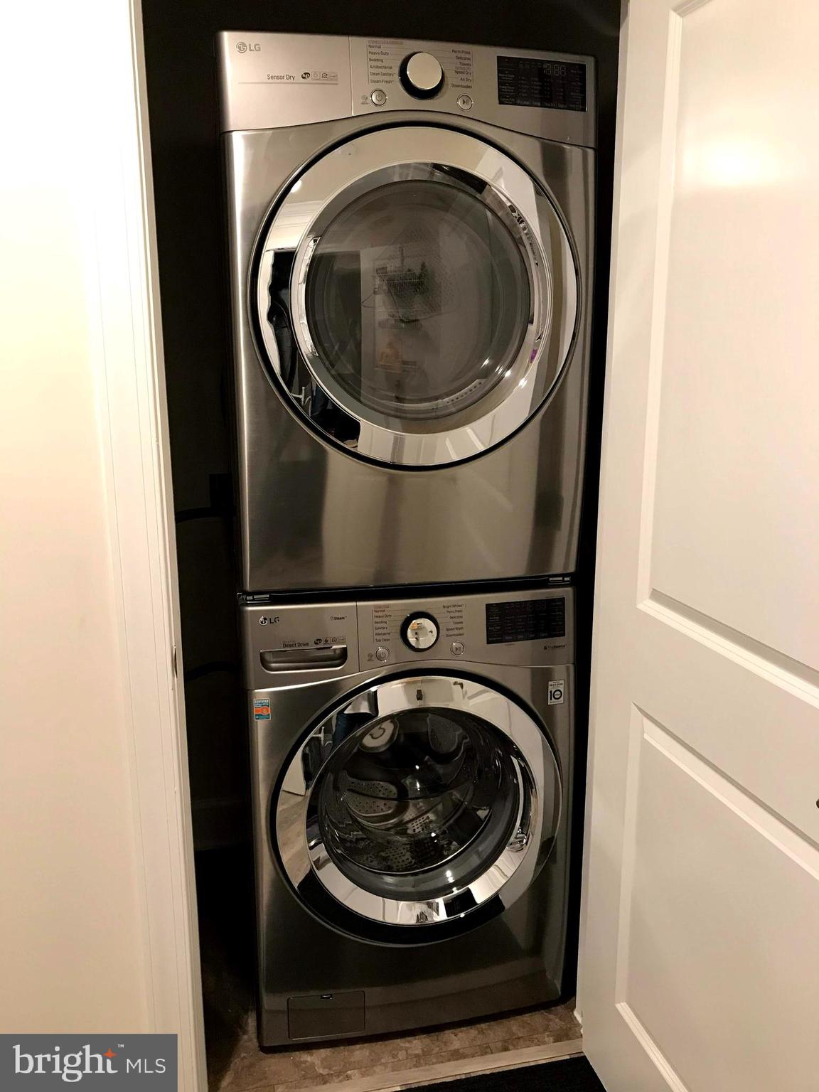 BRADLEY SQUARE - Residential Lease