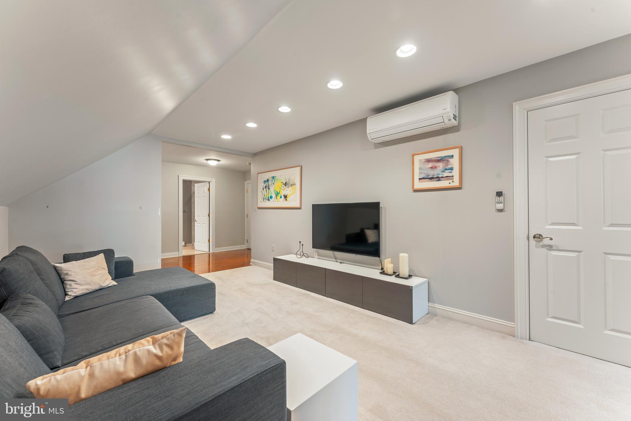 PRESERVE AT MEADOWBR - Residential