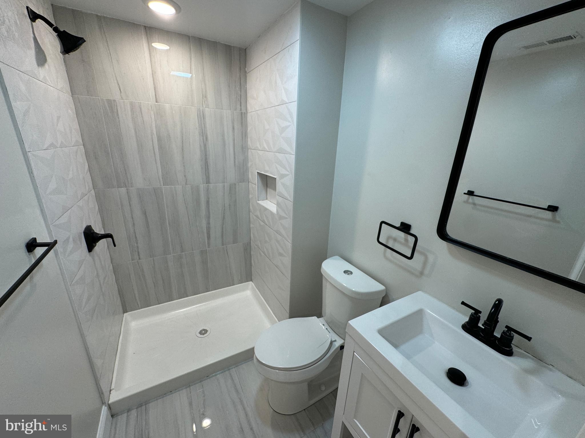 PARK HEIGHTS - Residential Lease