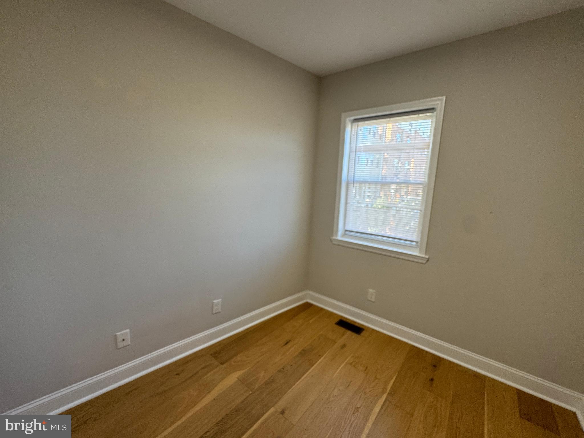 PARK HEIGHTS - Residential Lease