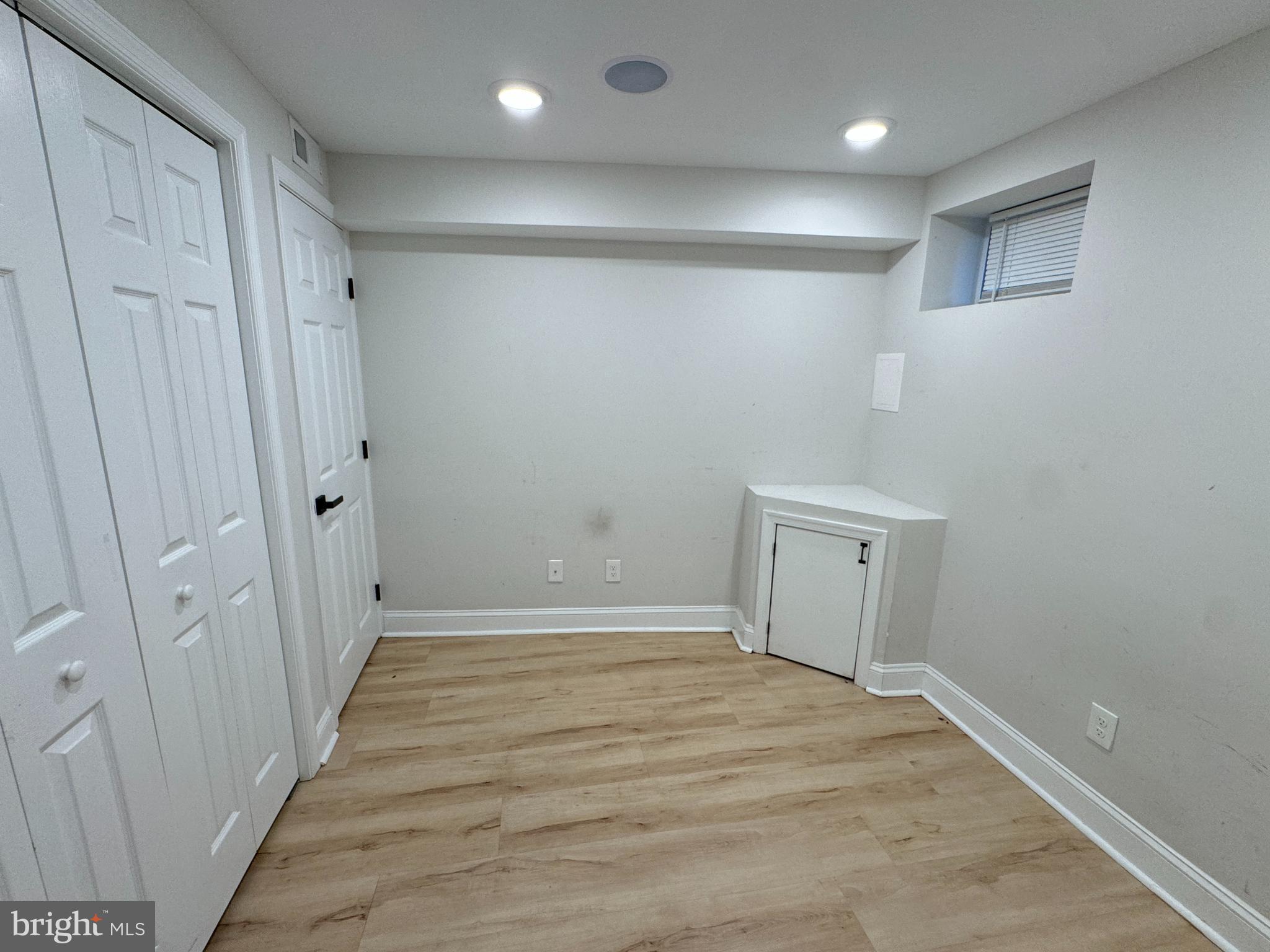 PARK HEIGHTS - Residential Lease