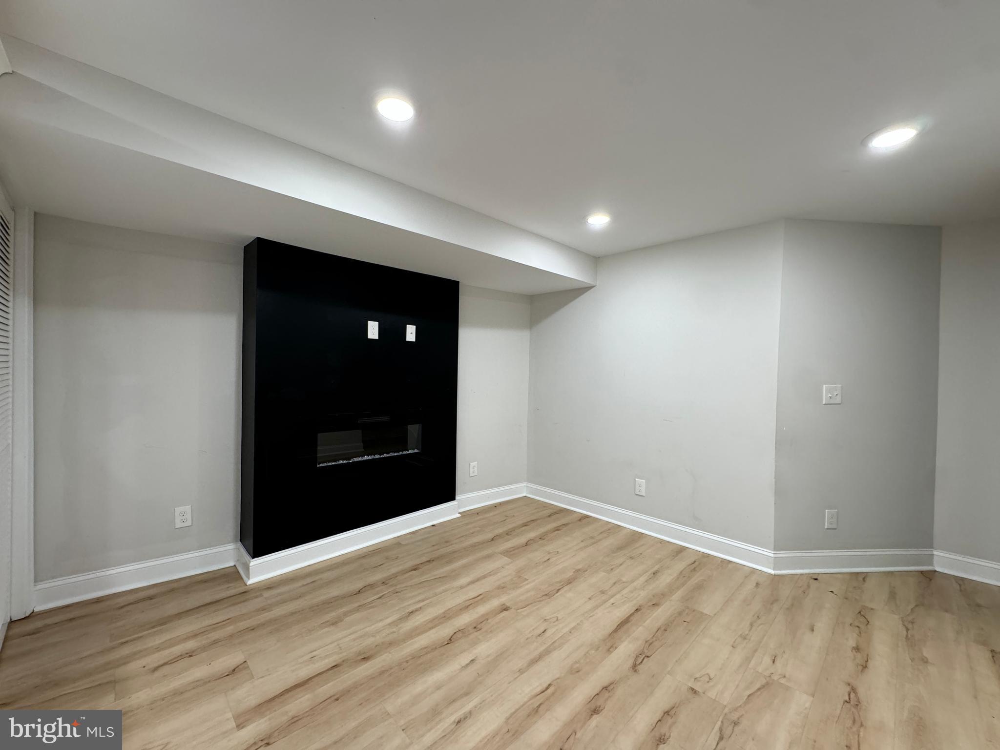 PARK HEIGHTS - Residential Lease