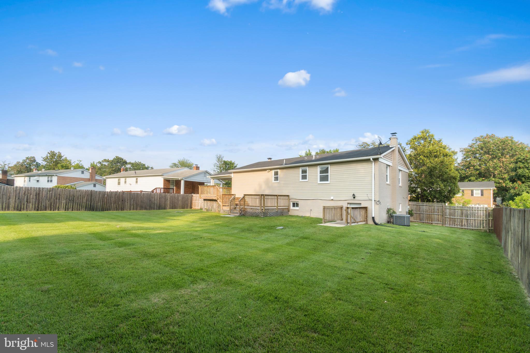 CHRIS MAR MANOR - Residential