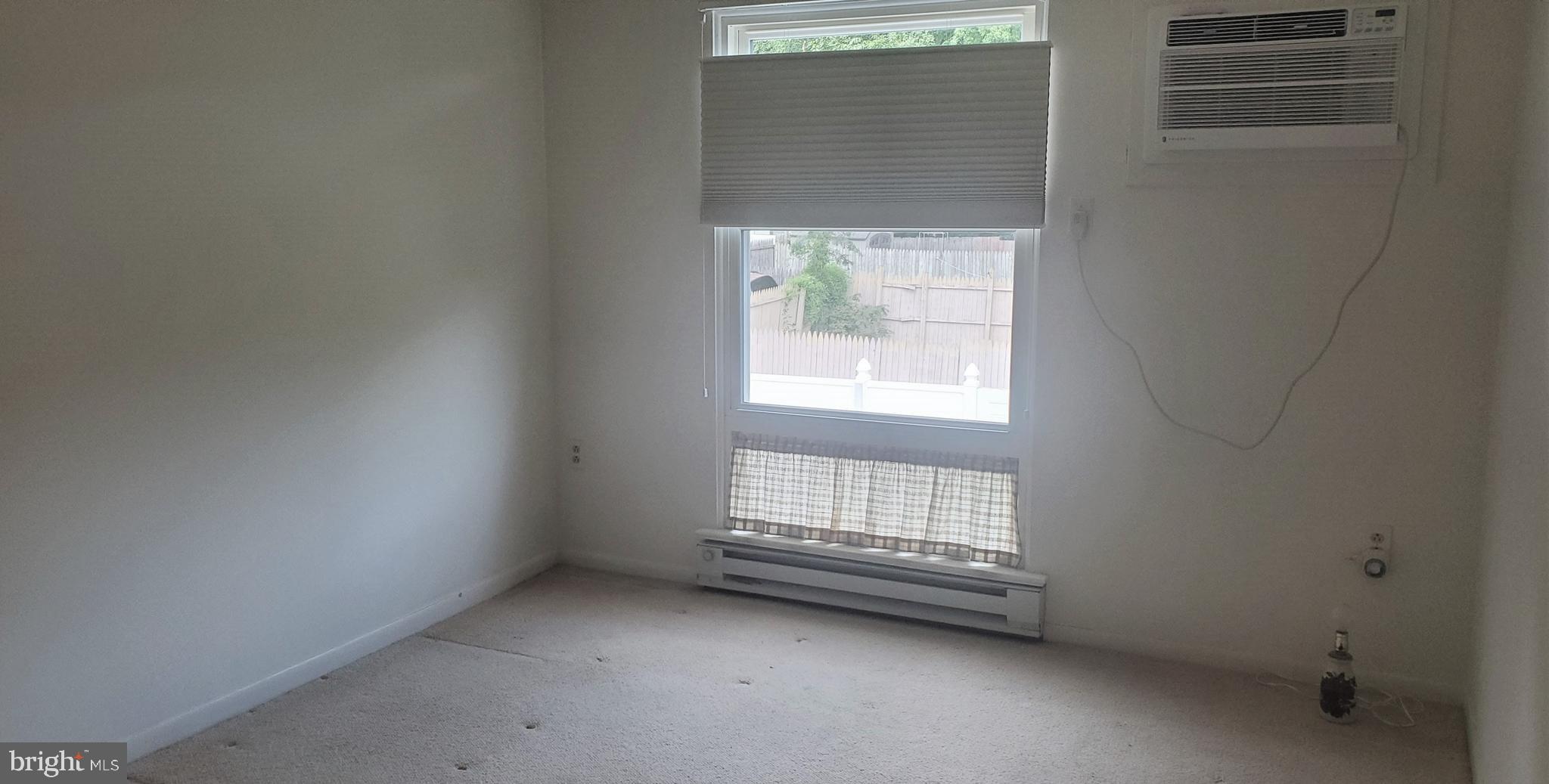 LANCASTER - Residential