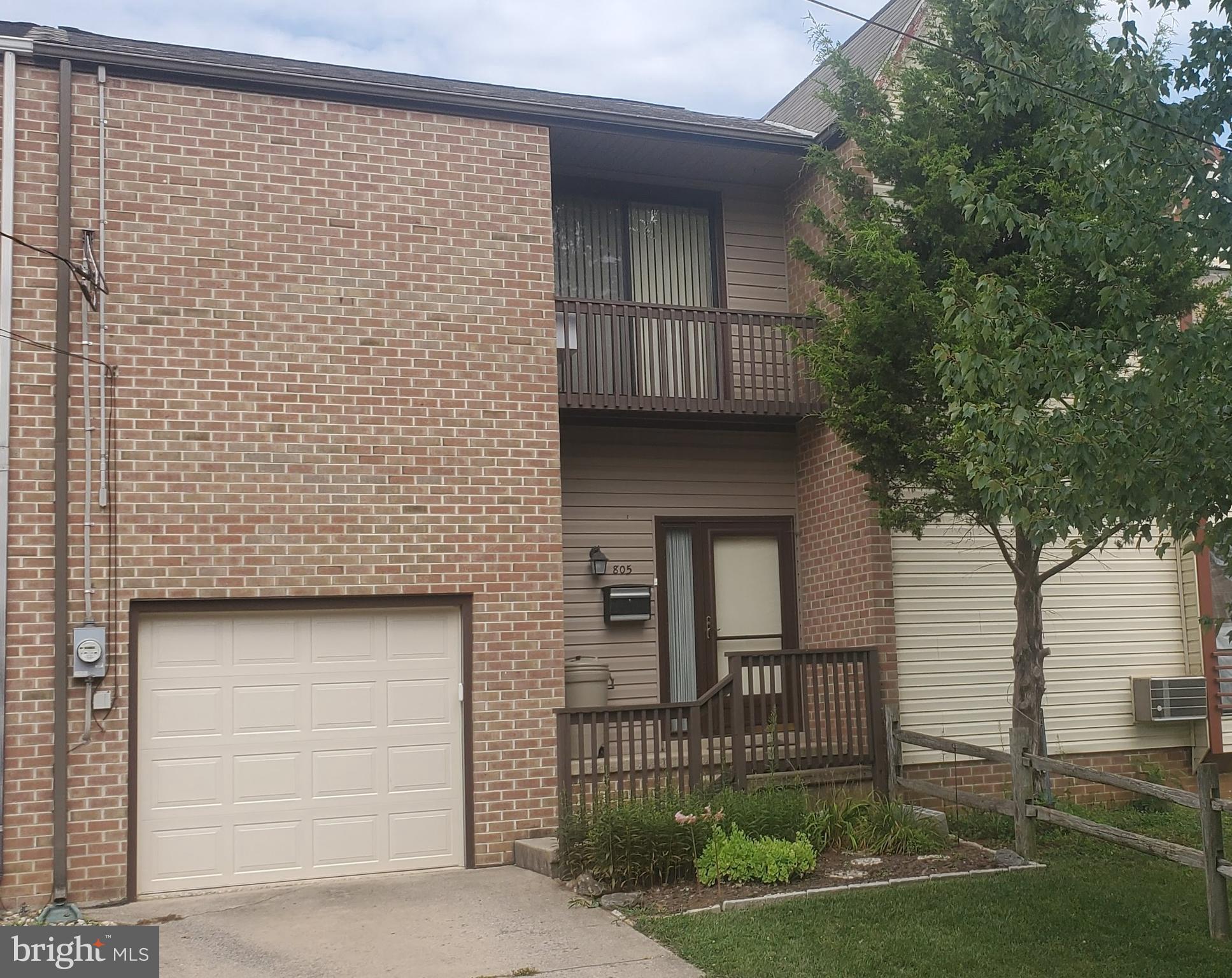 LANCASTER - Residential