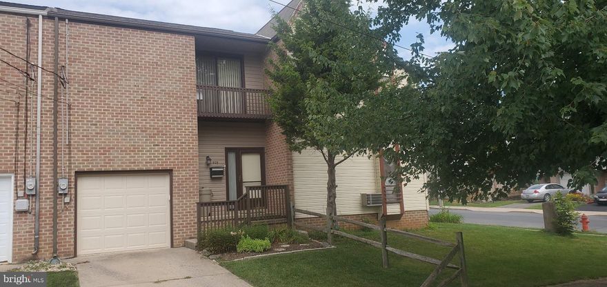 This lovely townhome is located near downtown  Lancaster and shopping. The open floor plan finds this home to be easy and comfortable living. An efficient kitchen features a new dishwasher and range. The living area opens to a peaceful garden. The primary bedroom is spacious with a sliding glass door and balcony. The laundry is convenient on the second floor. All the comforts you want for city living, and a one car garage. 
This home is ready for you to personalize and make it your own.
Schedule a showing now! This won't last long.