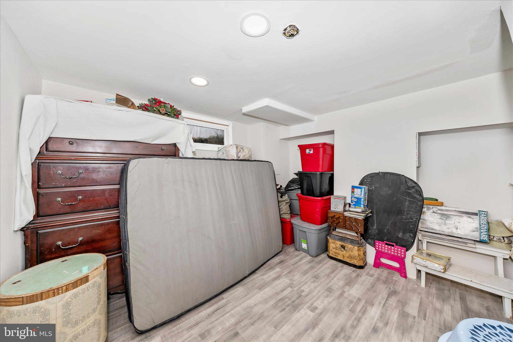 WEST END - Residential