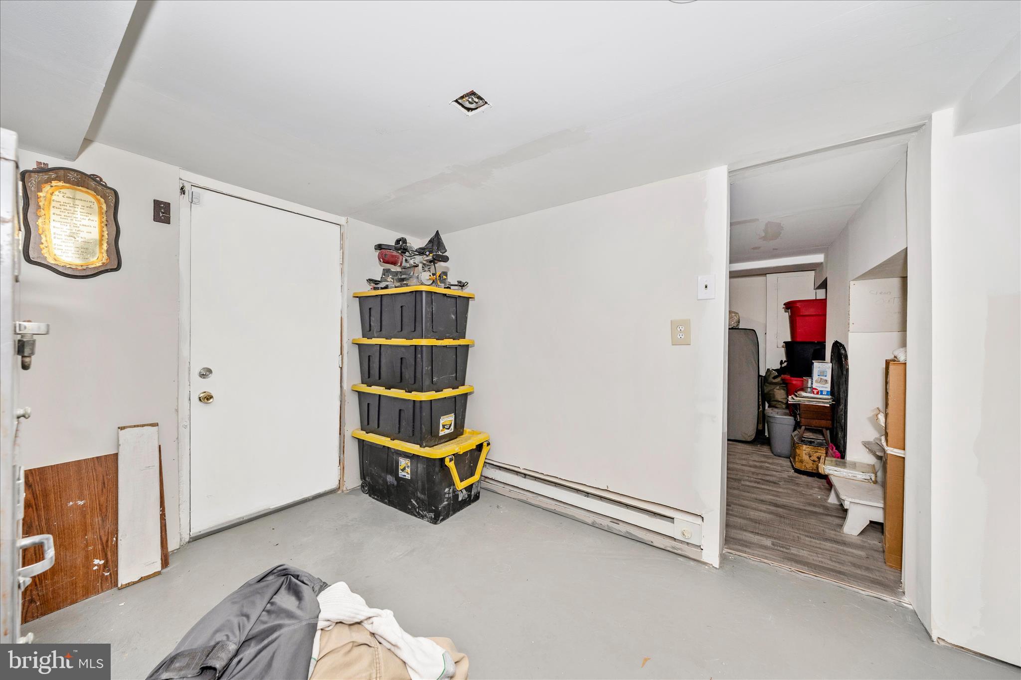 WEST END - Residential