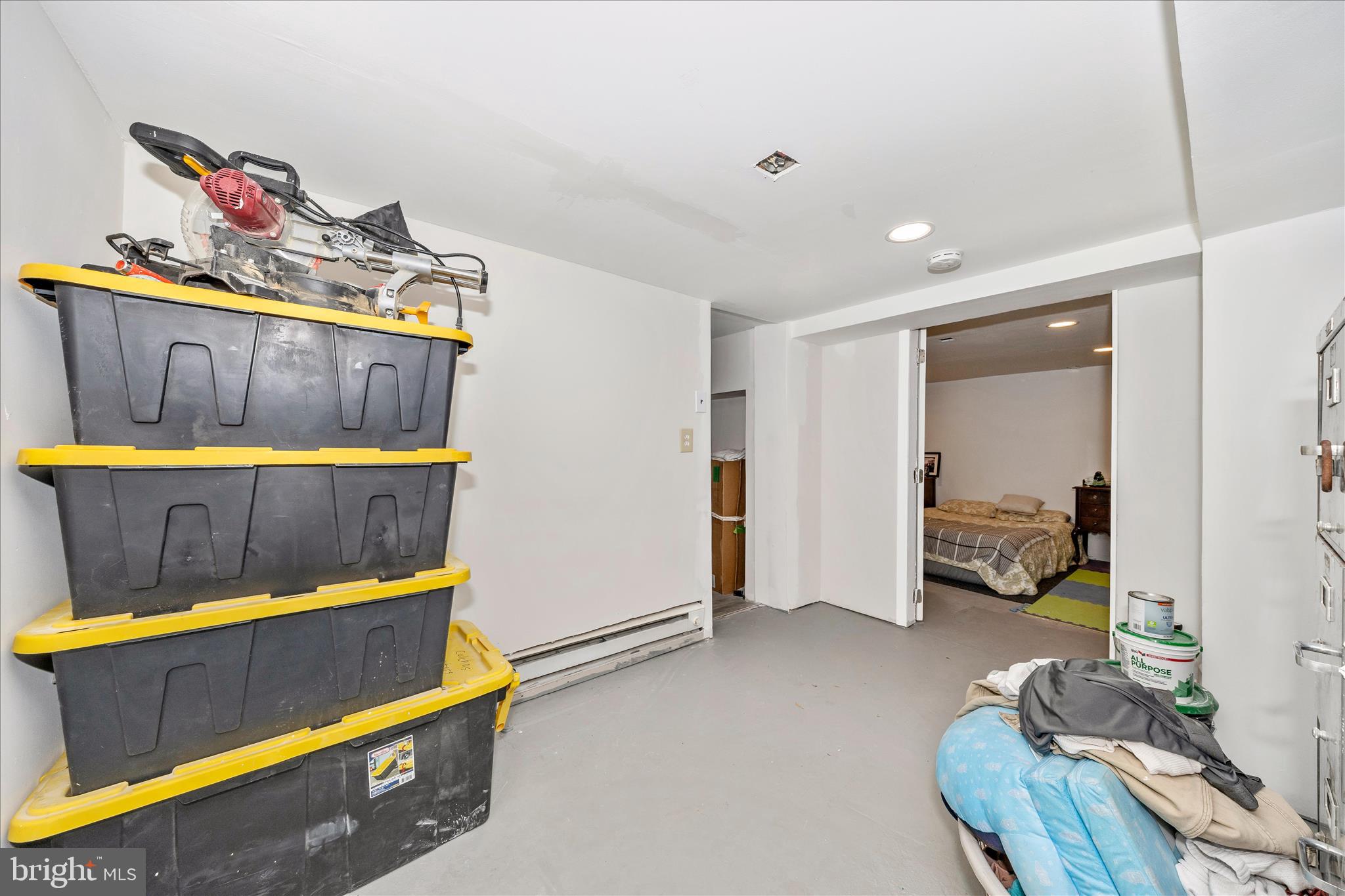 WEST END - Residential