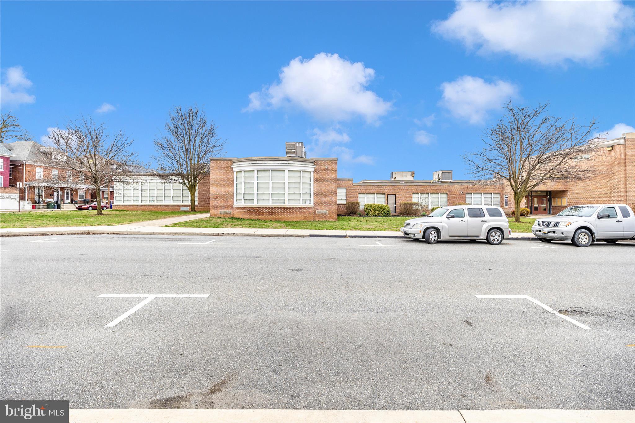 WEST END - Residential