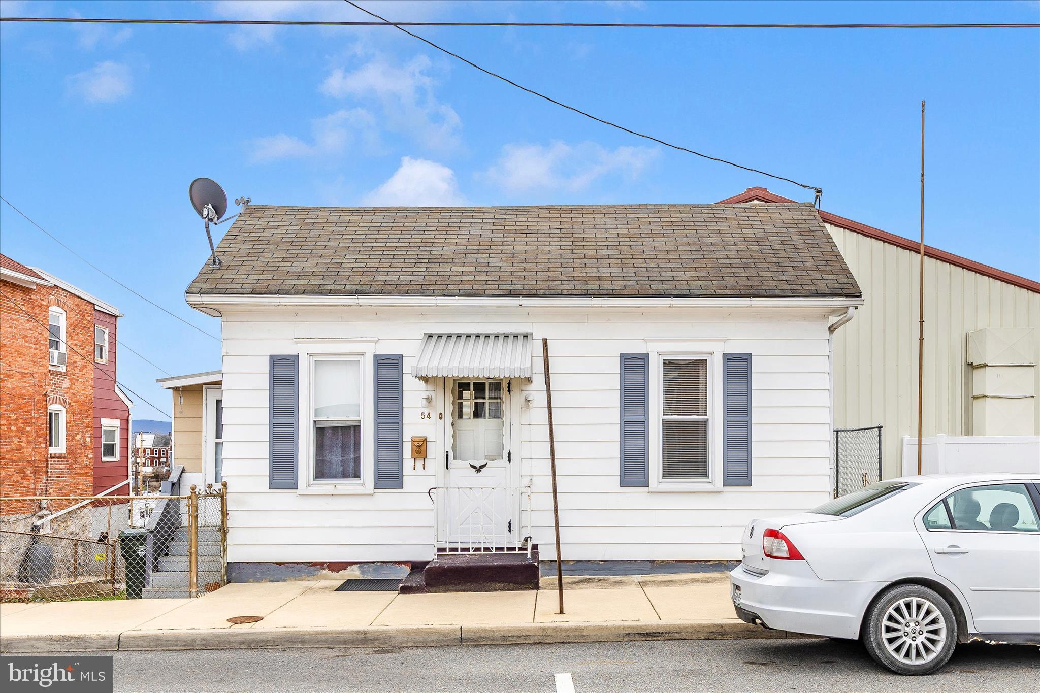 WEST END - Residential