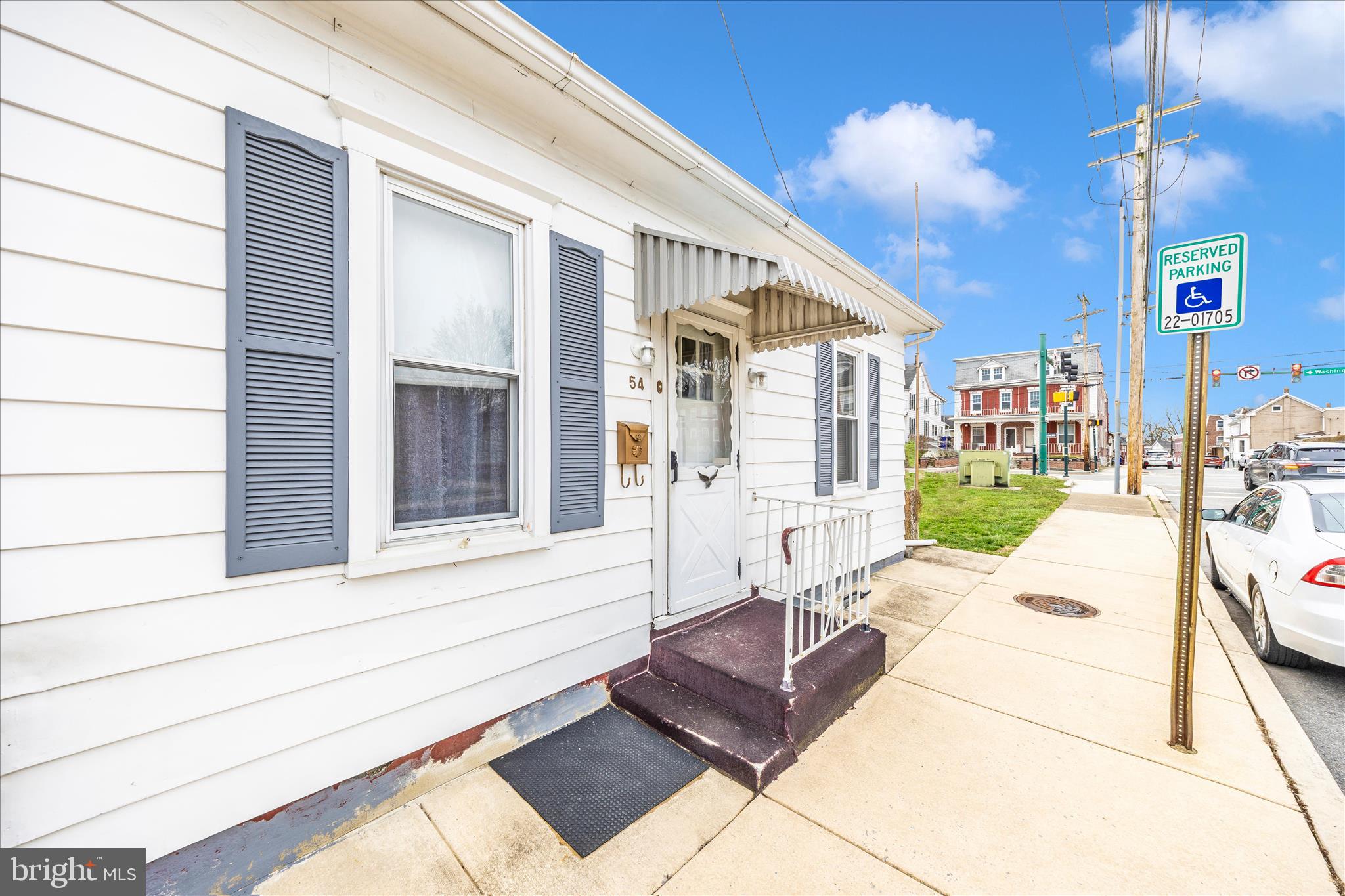 WEST END - Residential