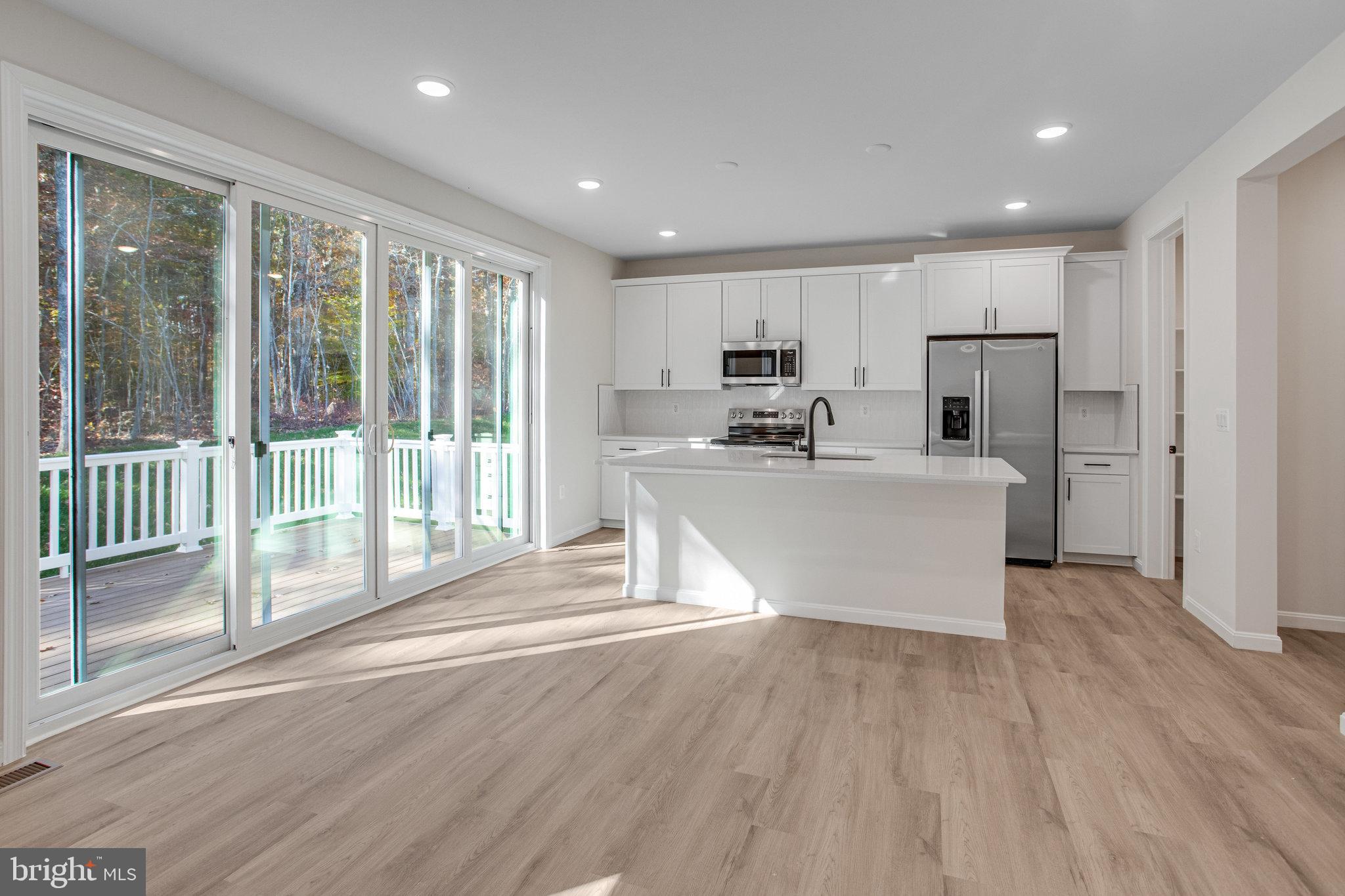 WILDERNESS SHORES - Residential