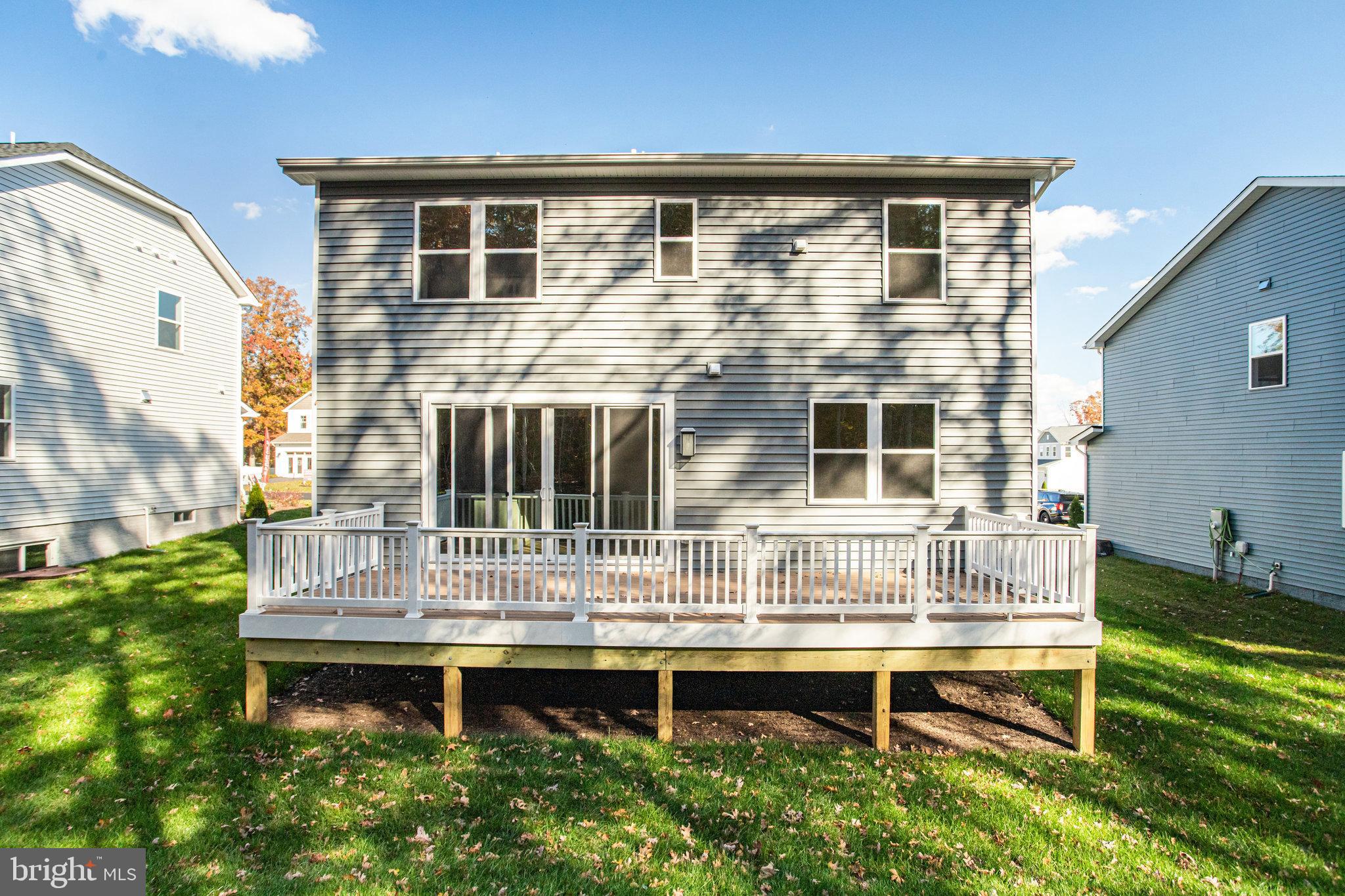 WILDERNESS SHORES - Residential