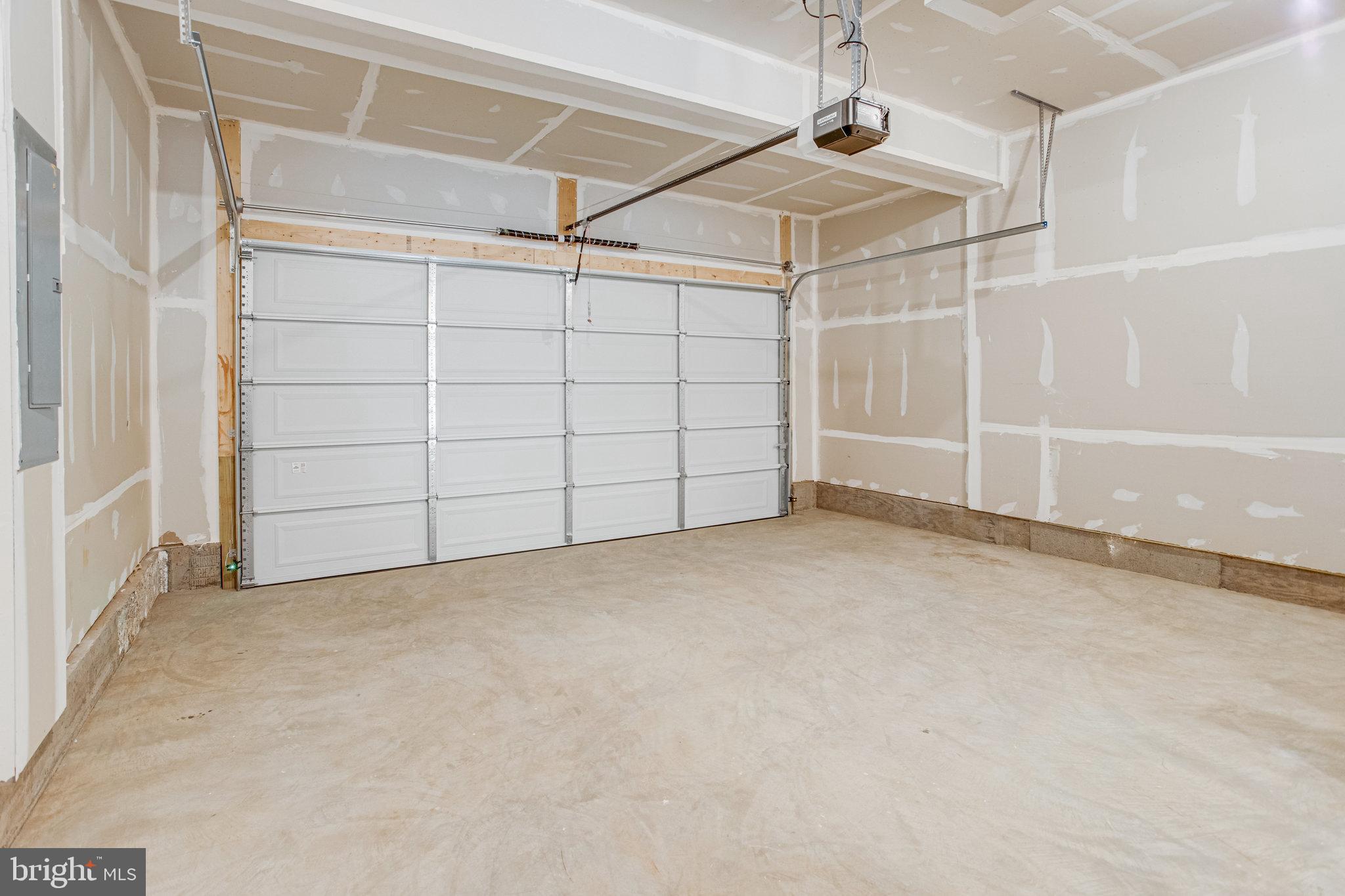 WILDERNESS SHORES - Residential