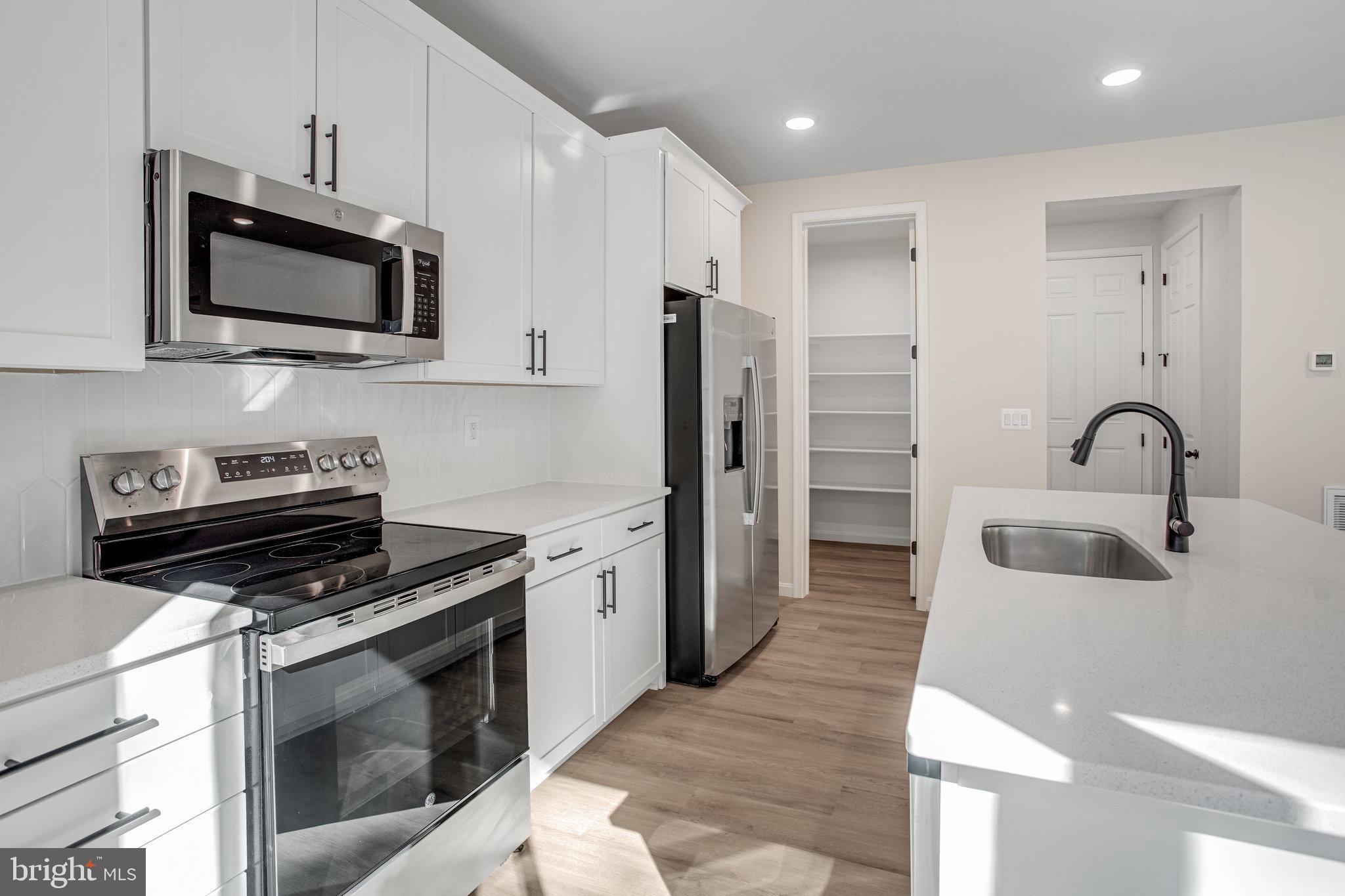 WILDERNESS SHORES - Residential