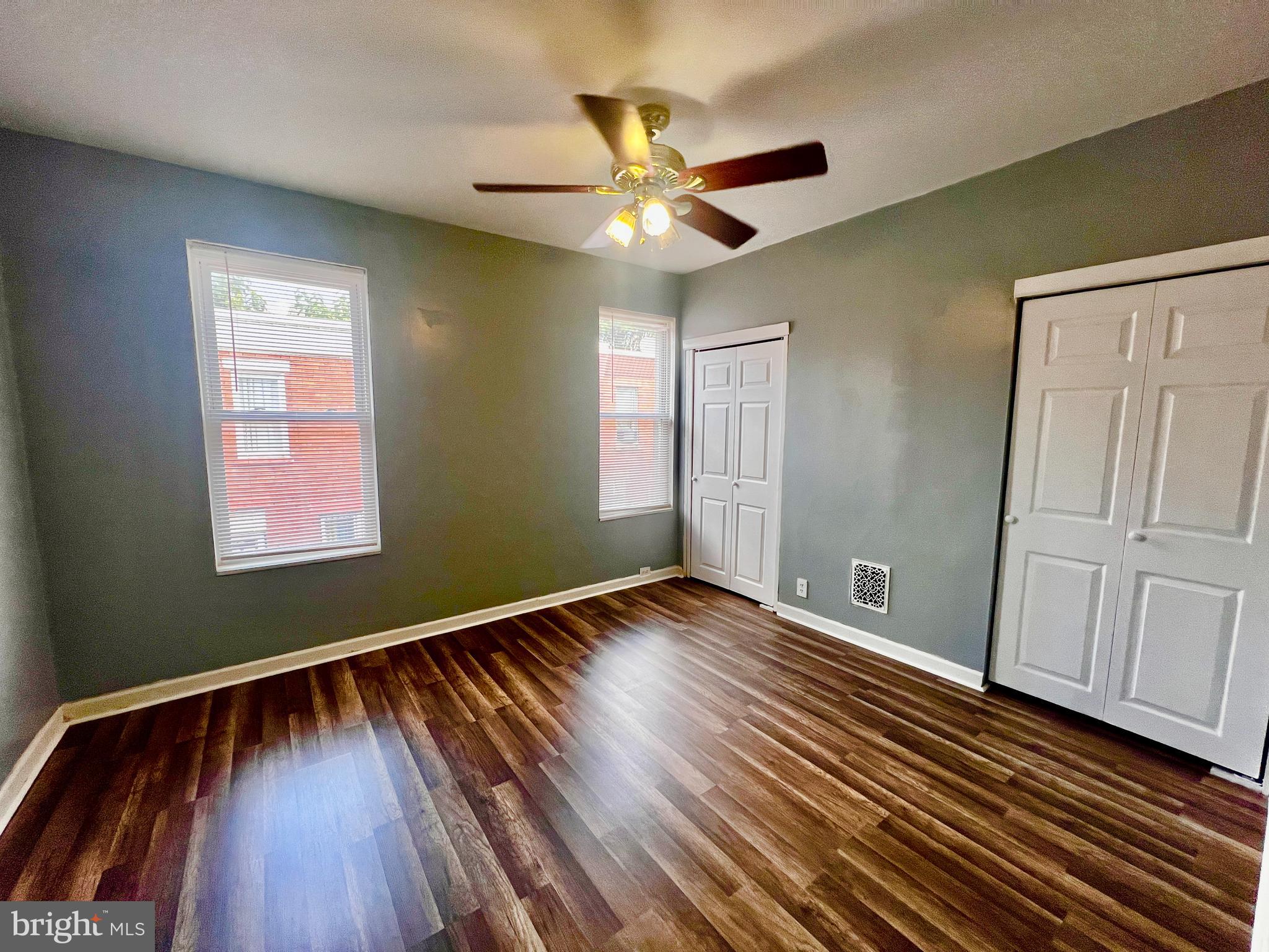 KENSINGTON - Residential