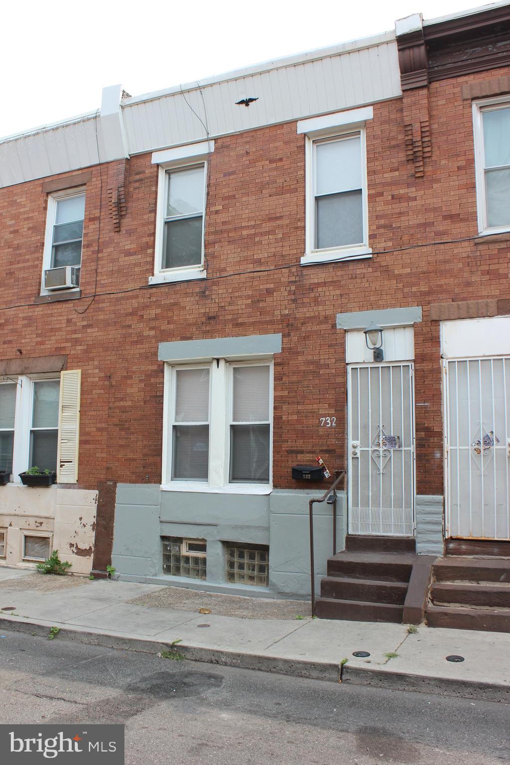 Charming Upgraded Row Home in Prime Upper Kensington neighborhood.
Welcome to this beautifully maintained and move-in-ready row house nestled on a quiet, well-kept block in Upper Kensington. Whether you're a first-time buyer or an investor seeking a turnkey rental, this home offers comfort, convenience, and style.
Property Highlights:
3 spacious bedrooms with ceiling fans and ample closet space
1 full bathroom featuring a newer vanity and modern finishes
Open-concept living and dining area with soaring ceilings, new paint and upgraded laminated flooring
Large eat-in kitchen with newer wood cabinetry, gas cooking range, and access to a private fenced backyard through a secured storm door.
Beautiful front brick exterior with a steel storm door and just a few steps to entry
Clean, expansive basement ideal for storage or future finishing with newly replaced central heating system.
Central heating system with easy conversion potential to full HVAC with central air
Location Perks:
Situated on a quiet, clean, and well-managed block
Close to public transportation, subway, I-95, and Roosevelt Blvd
Minutes from shopping, dining, and city amenities
This home is a rare find—offering both character and modern upgrades in a desirable location. Show and sell!
If you'd like help creating a flyer, social media post, or even a listing description tailored for Zillow or Redfin, I can whip that up too. Want to add photos or a price point to the mix?