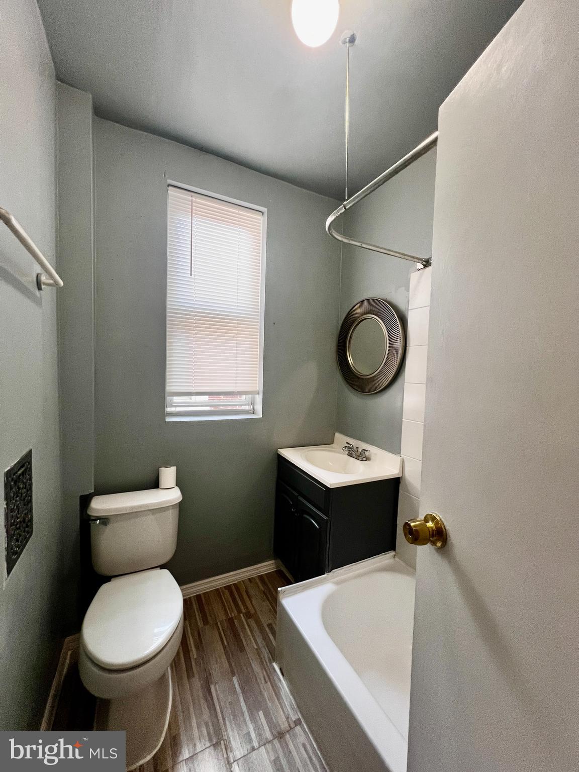 KENSINGTON - Residential